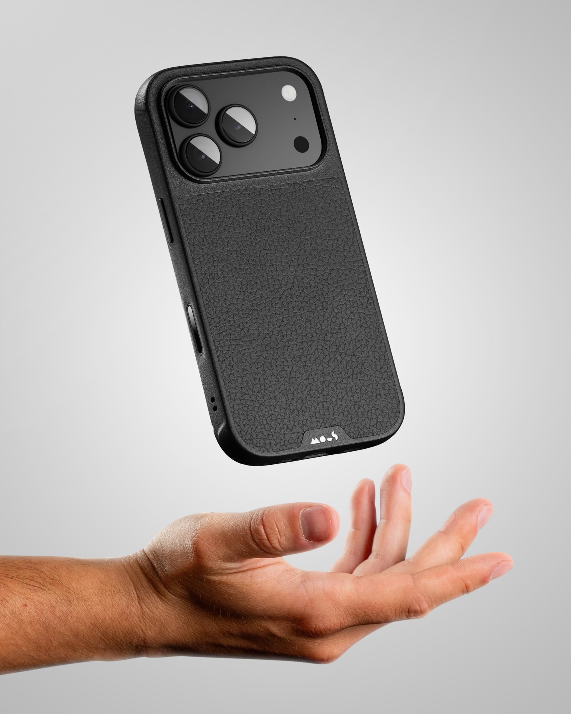 Mous per iPhone 17 Pro Limitless Pelle Nera Cover, Compatibile con MagSafe, Protezione Completa della Fotocamera, Antiurto, Nero