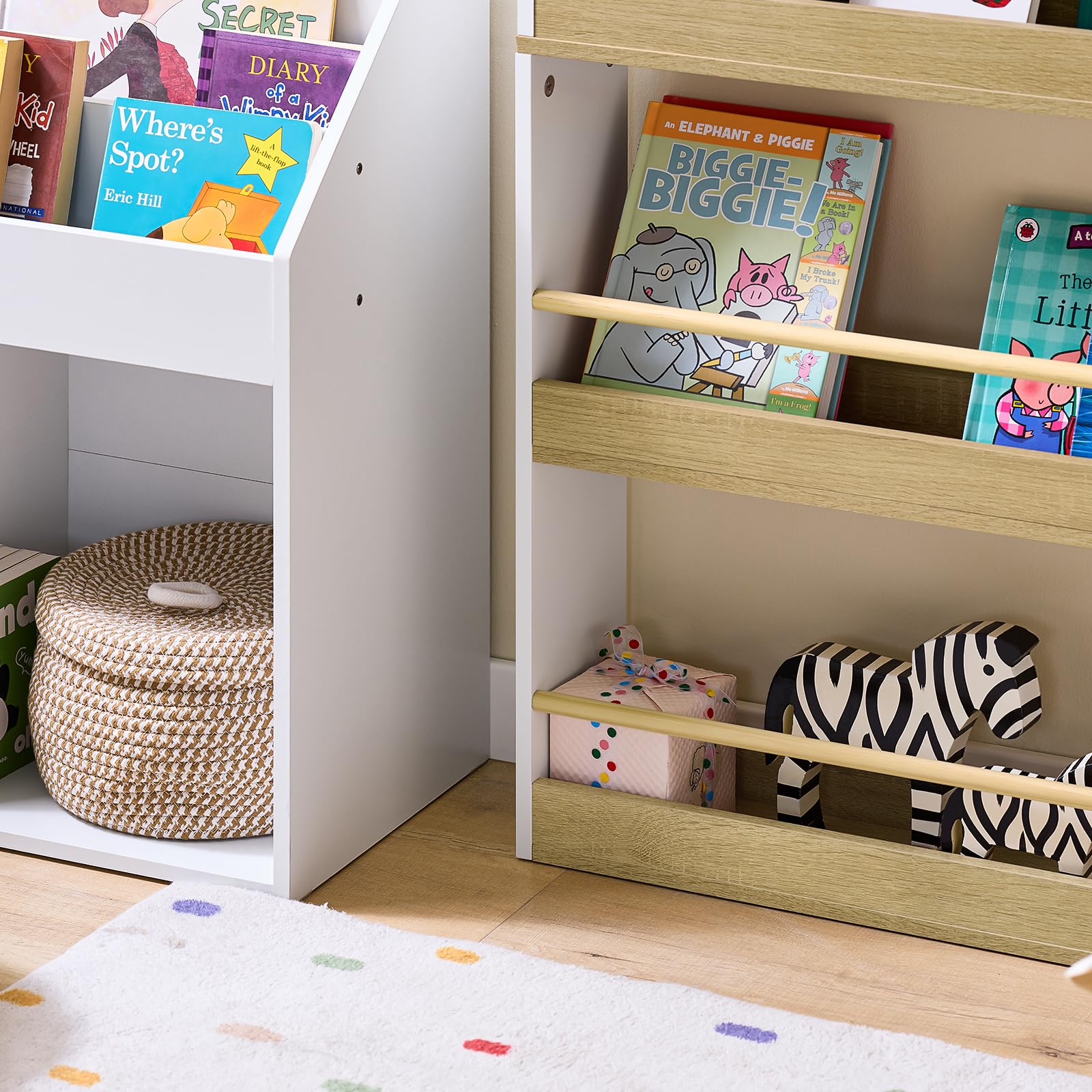 SoBuy Regał na książki dla dzieci, regał do przechowywania zabawek z 4 półkami na książki i dekoracje, regał Montessori, meble do pokoju dziecięcego, biały i naturalny, 60 x 130,5 x 15 cm KMB121-WN