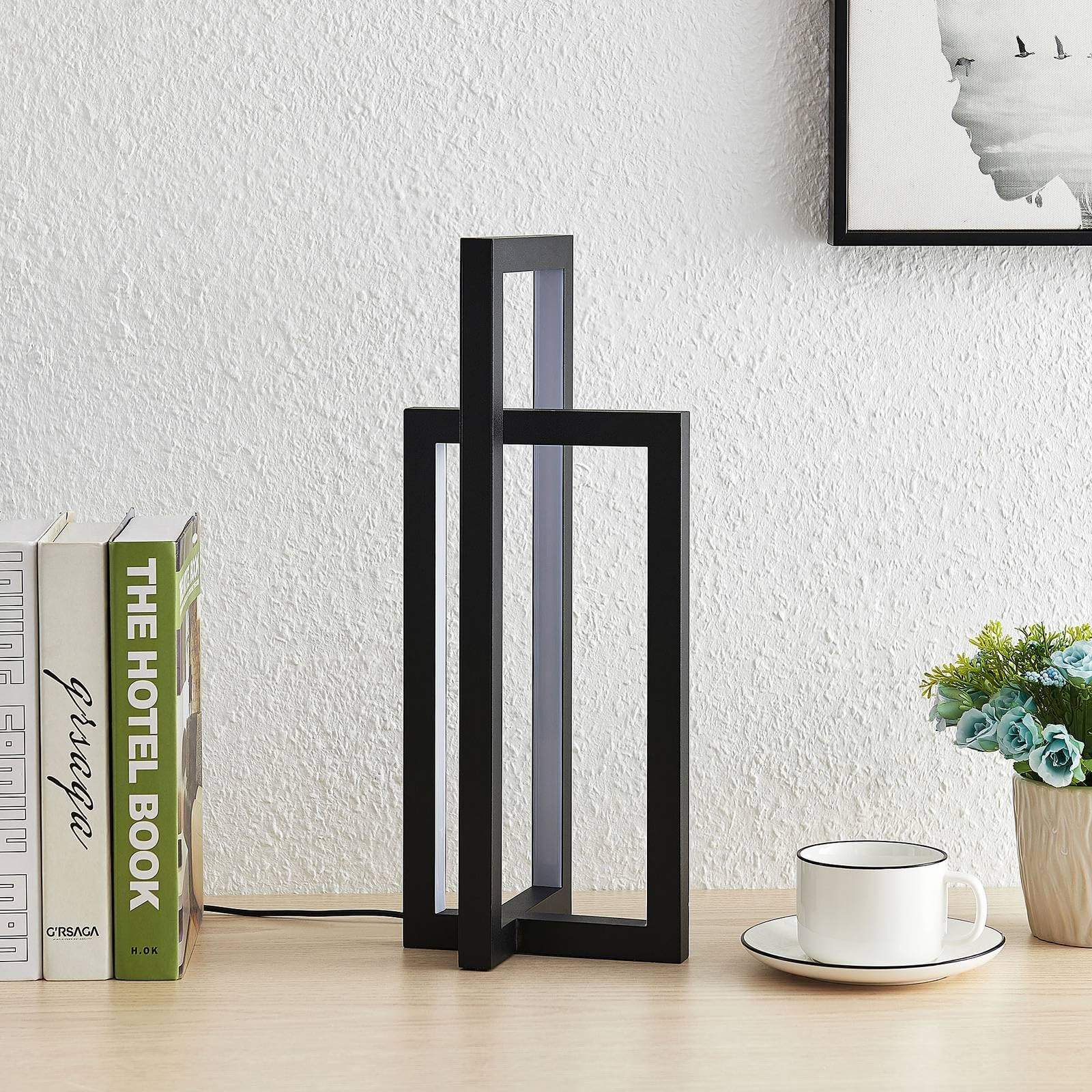 Lucande Lampada LED da terra dimmerabile (Moderno) colore Nero, in Alluminio ad es. Soggiorno & Sala pranzo lampadina inclusa lampada
