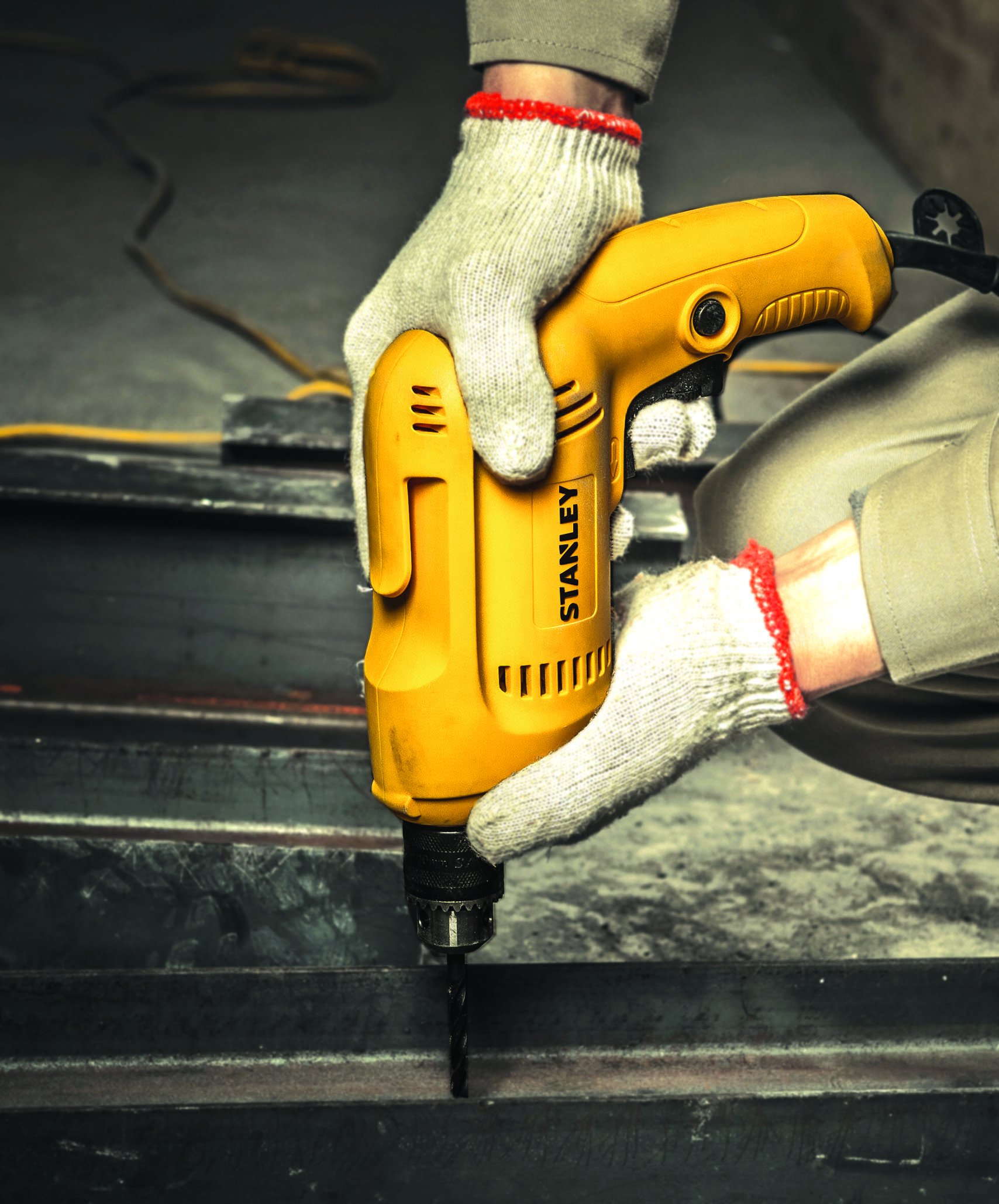 STANLEY STDR5510 550W 10mm Corded Electric Rotary Drill Machine (Yellow) 2