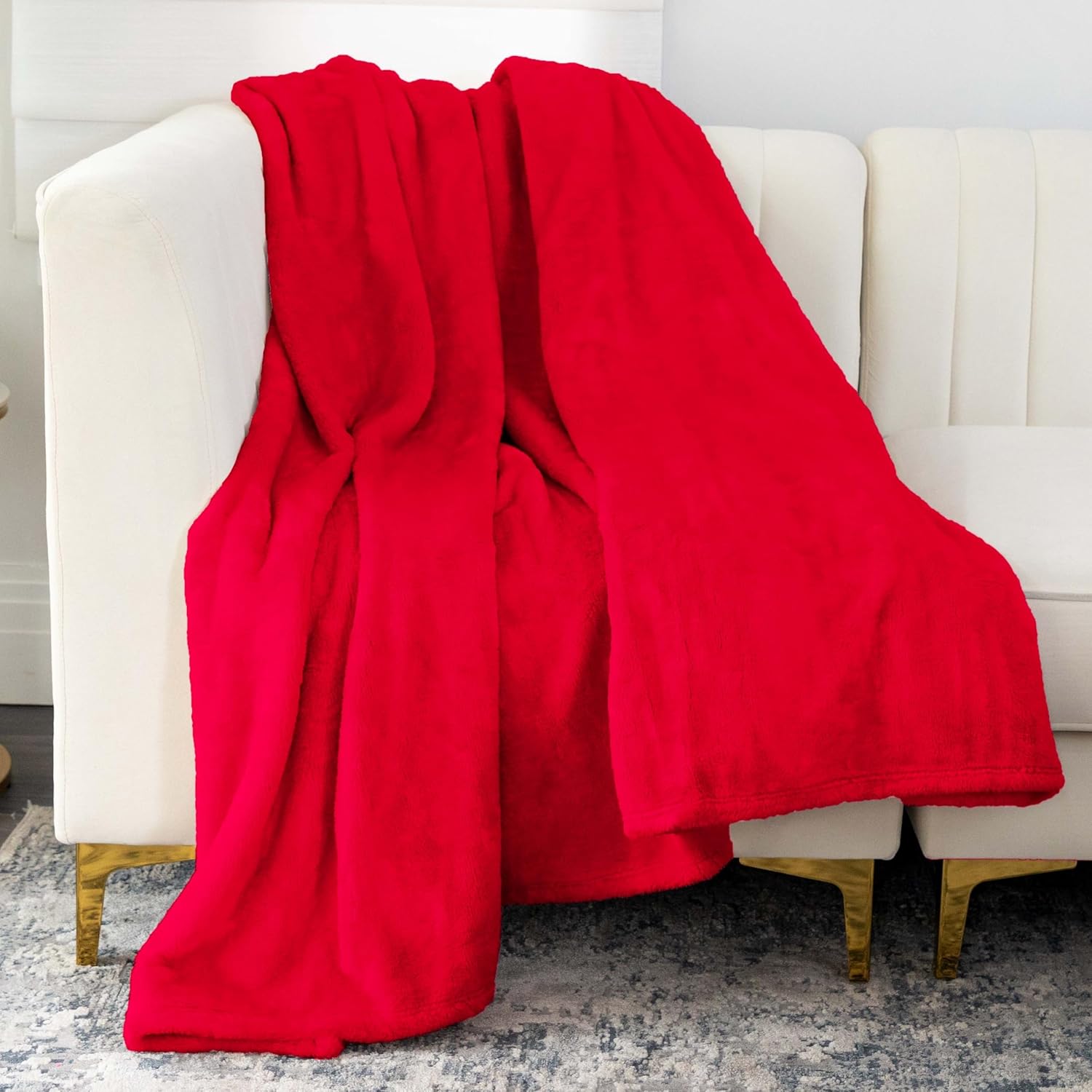 Nicole Miller Oversized Plush Fleece Throw Blanket – Ultra Soft, Lightweight & Cozy – 60" x 70" Warm Flannel Blanket for Couch, Bed & Travel – Machine Washable (Off White-Ivory)