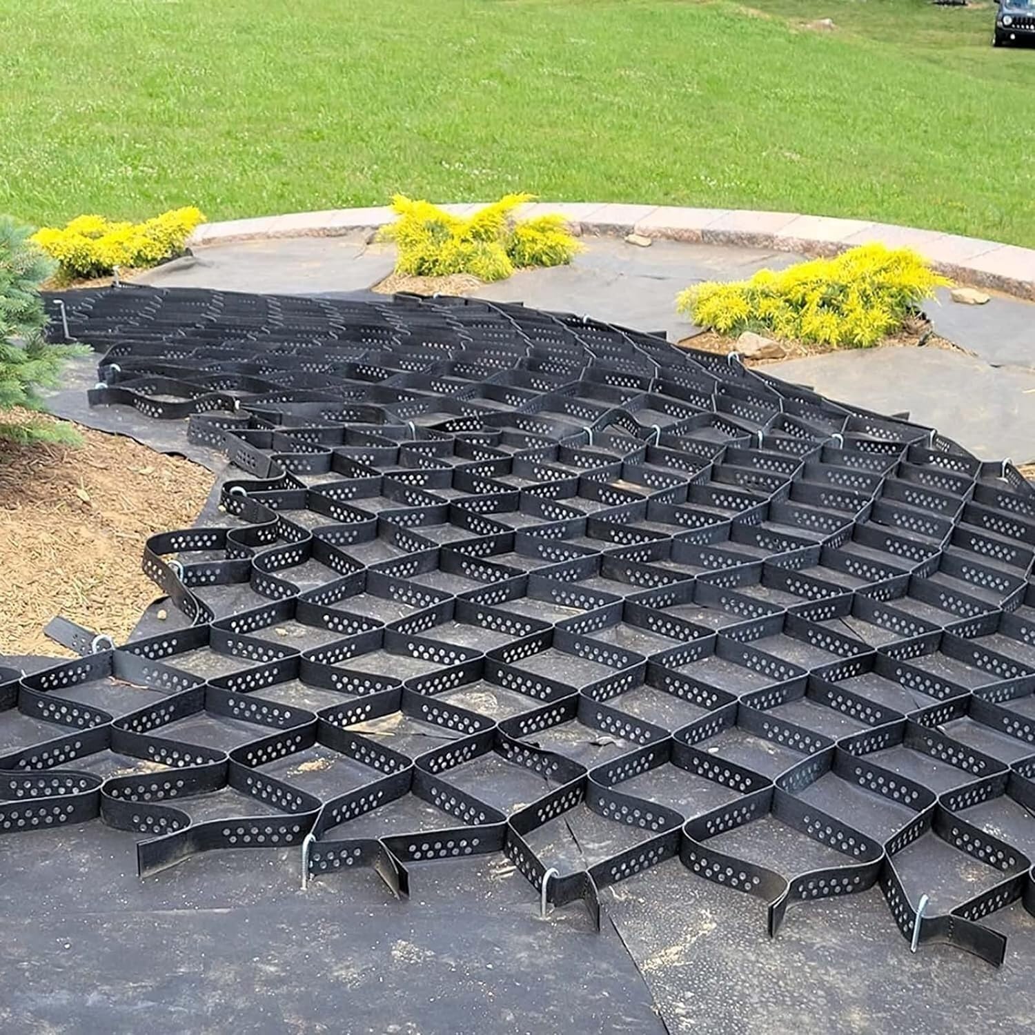 Grille de mise à la terre ELzEy en polyéthylène noir robuste pour stabilisation de gravier