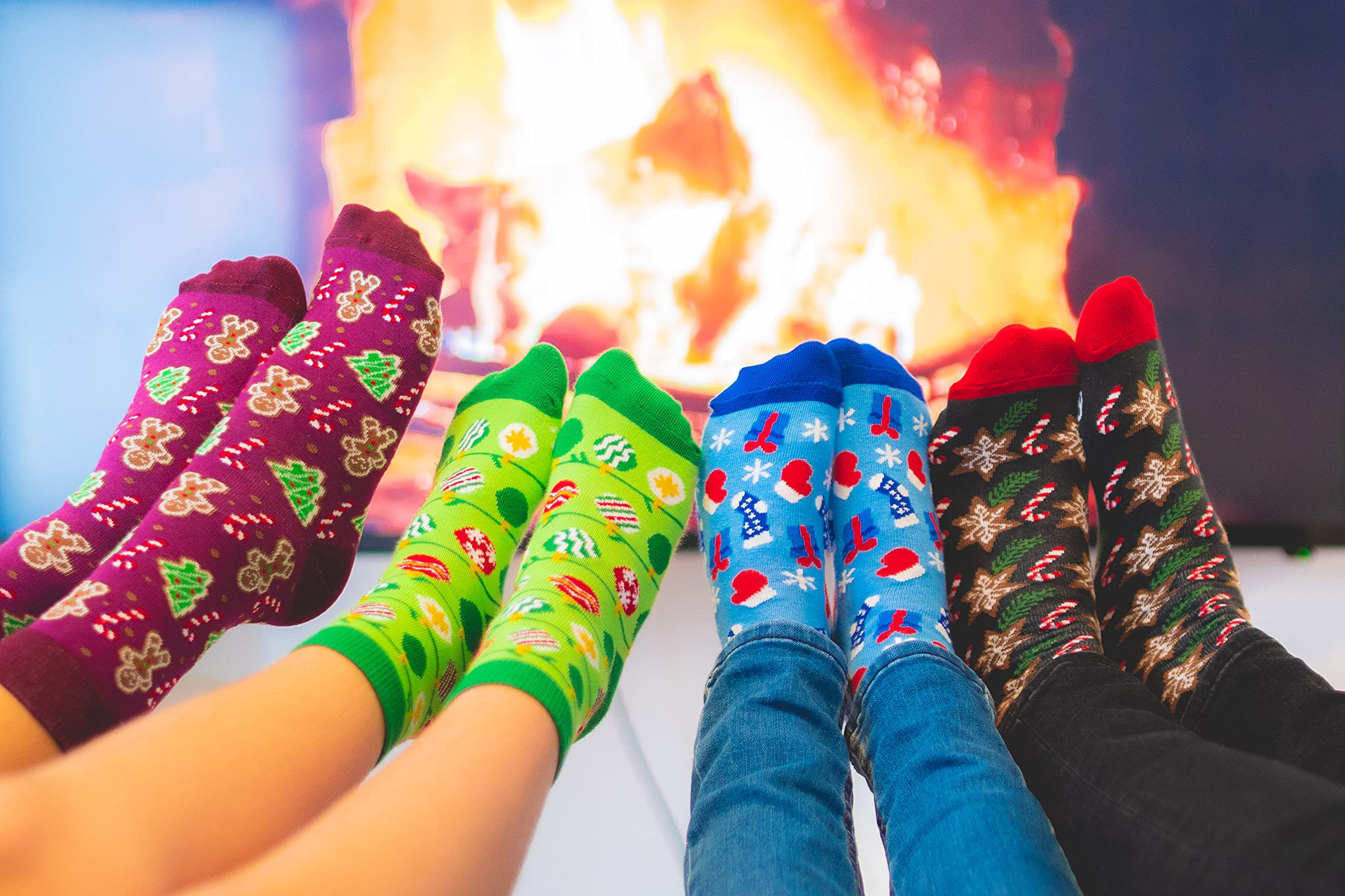 Rainbow Socks – Calzini di Natale in una palla di Natale per lui e per lei - 2 Paia