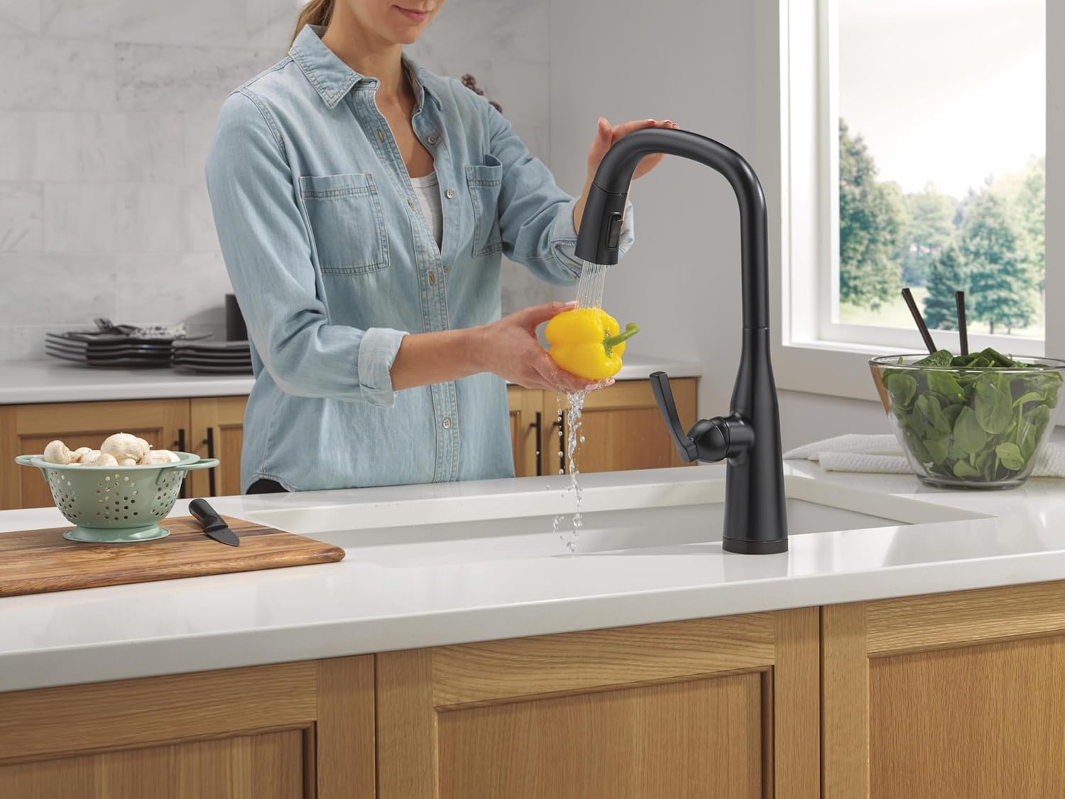 VoiceIQ Single Handle Pull-Down Faucet with Touch2O Technology