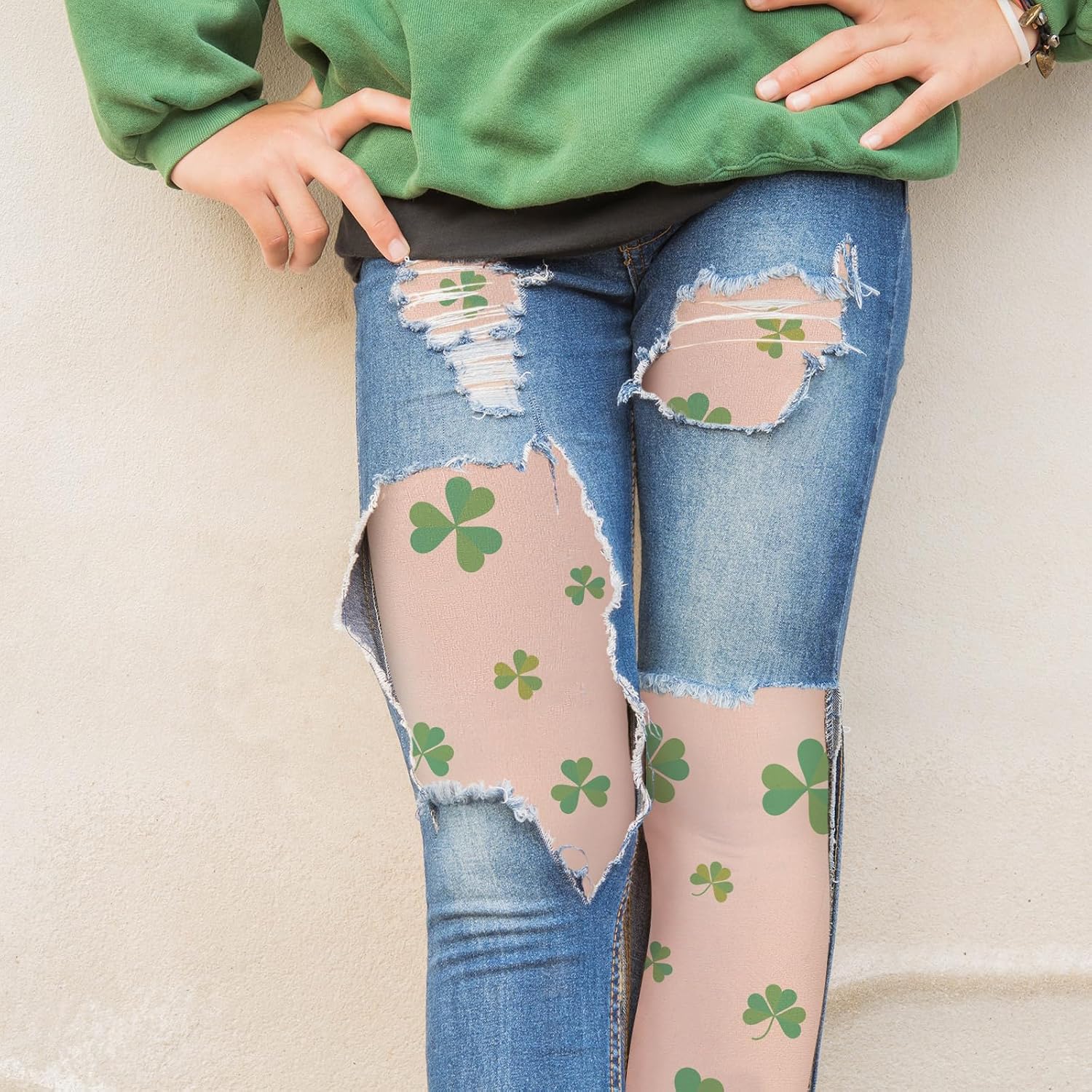 2 Pairs St. Patrick Day Tights for Women Sheer Stocking Chic Green Shamrock Tights Irish Costume for St. Patrick Day Costume Party Decorations