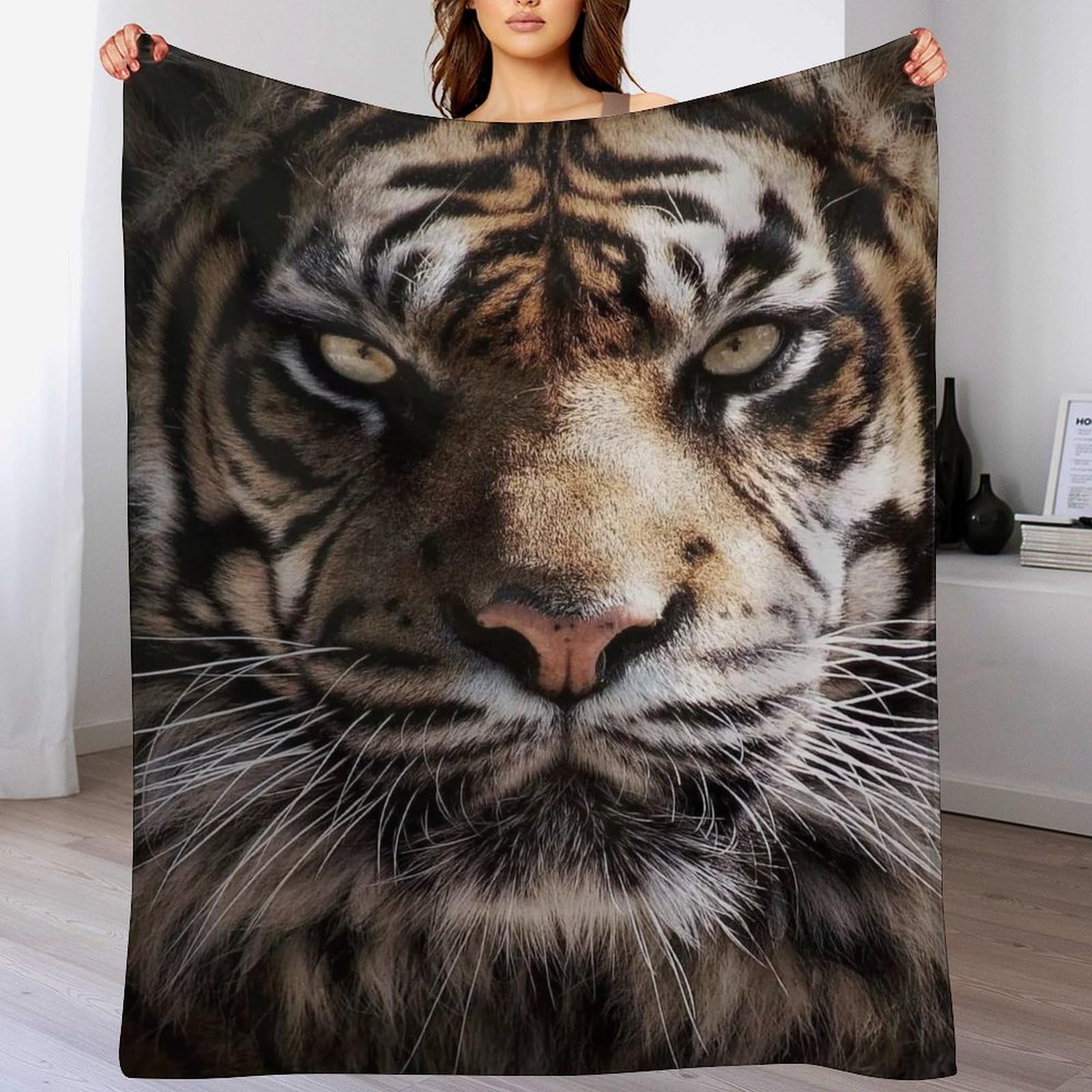 Couverture flanelle tigre 180x200cm douceur premium et finitions soignées pour lit