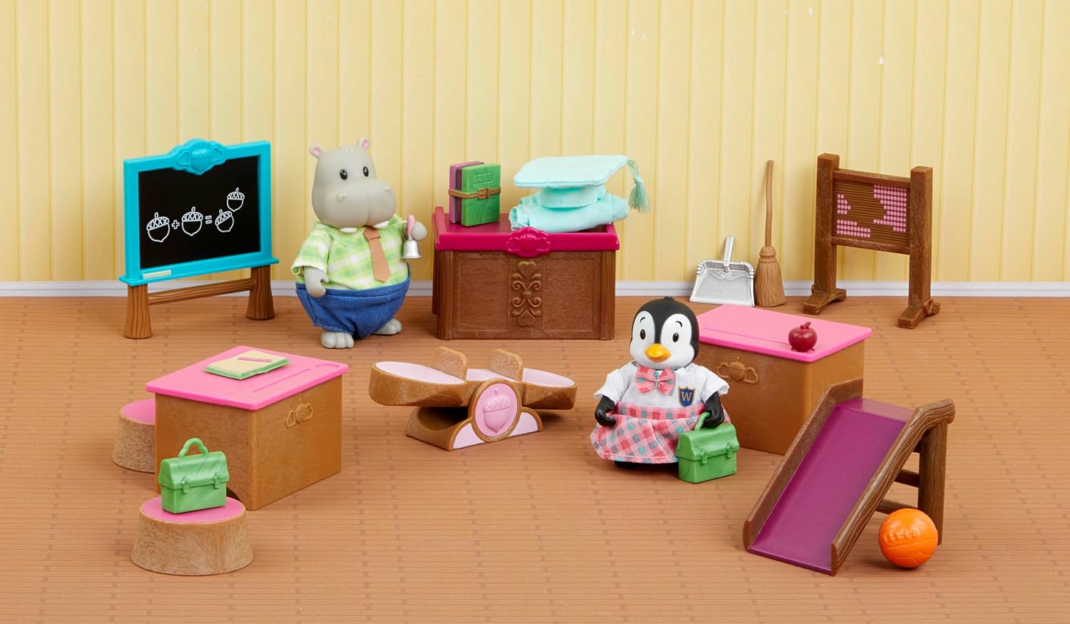 Li'l Woodzeez - Classroom & Playground Set - Deluxe - Lil Woodzeez - Toy School Set - Animal Figurines - Dollhouse Furniture - Kids 3 Years +