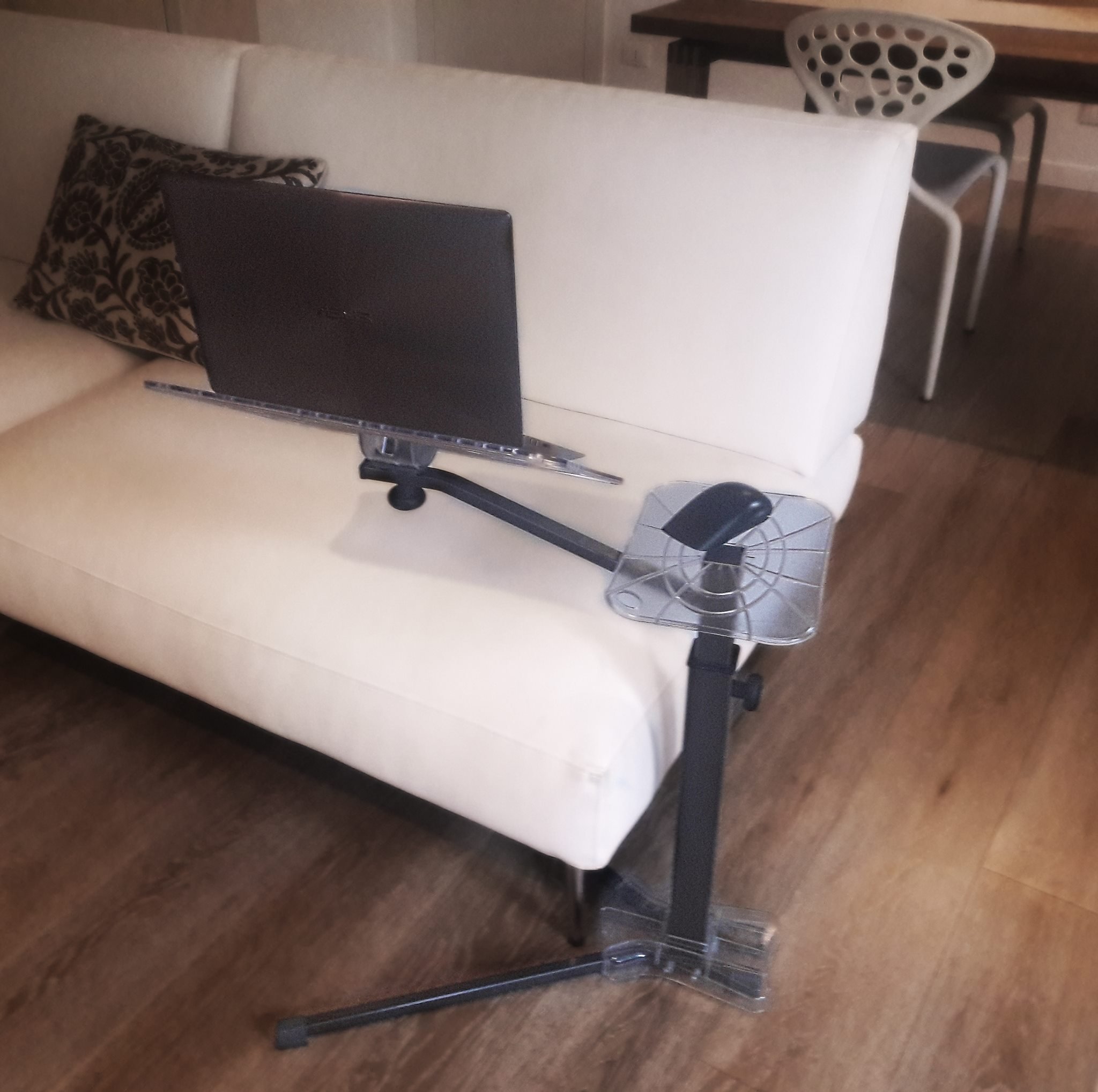 Lounge-book Crystal - Supporto ergonomico regolabile per Notebook e Laptop