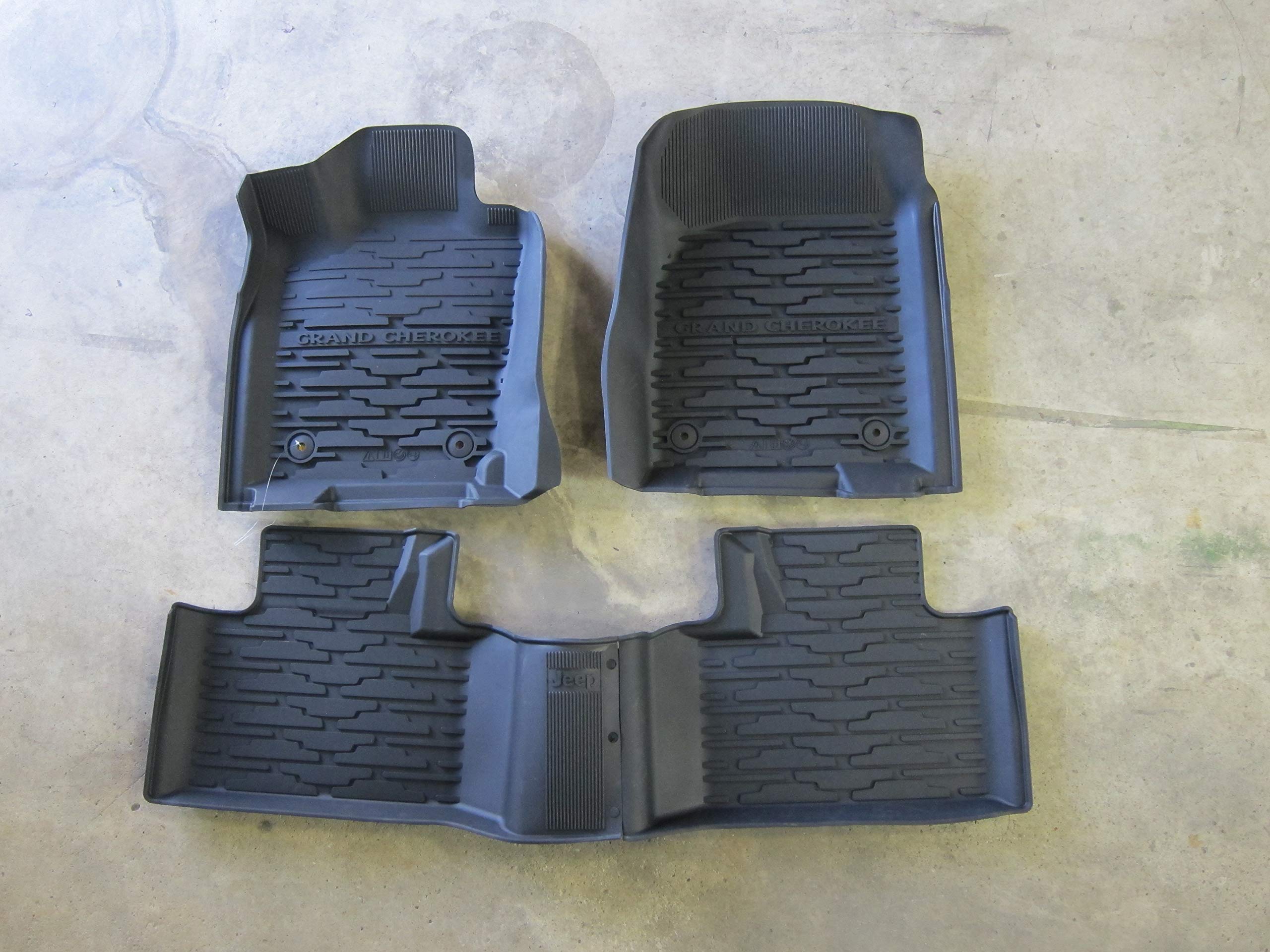 Chrysler Parts - Mat Kit-Floor - 1st & 2nd Row (82215577AC)