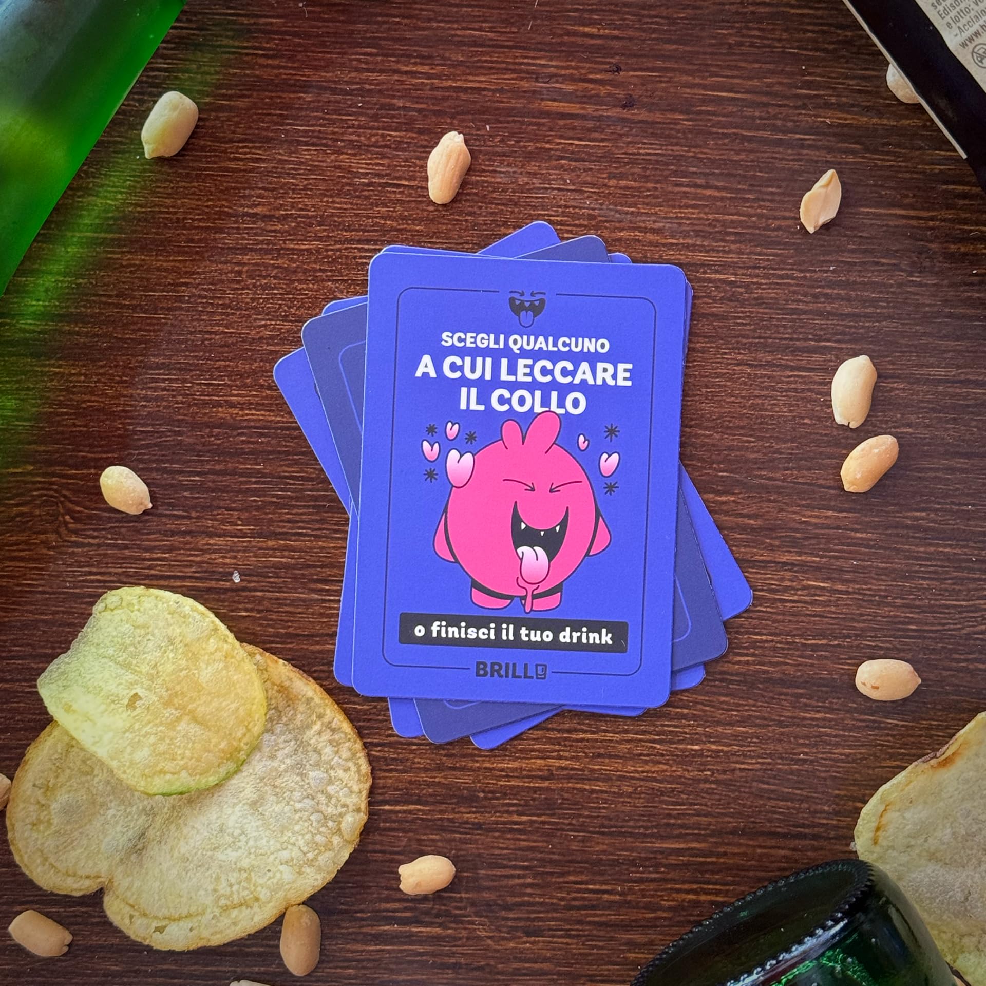 BRILLO - Giochi da Tavolo Adulti Alcolici di Carte per Bere ideale per serate tra amici - Idee Regalo per Lei e Lui, per Natale, Amica, Amiche - Regali Simpatici e Divertenti