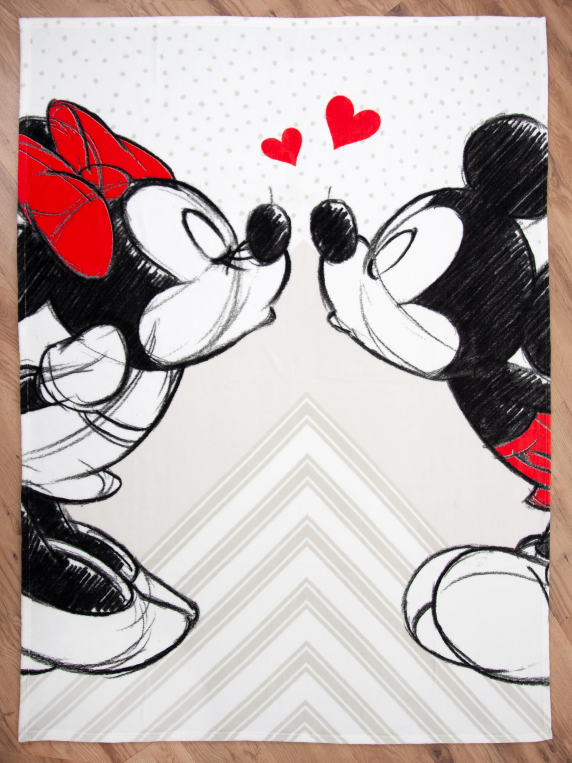 Herding Couverture moelleuse en microfibre, Disney's Mickey & Minnie, 150x200 cm, 100% polyester