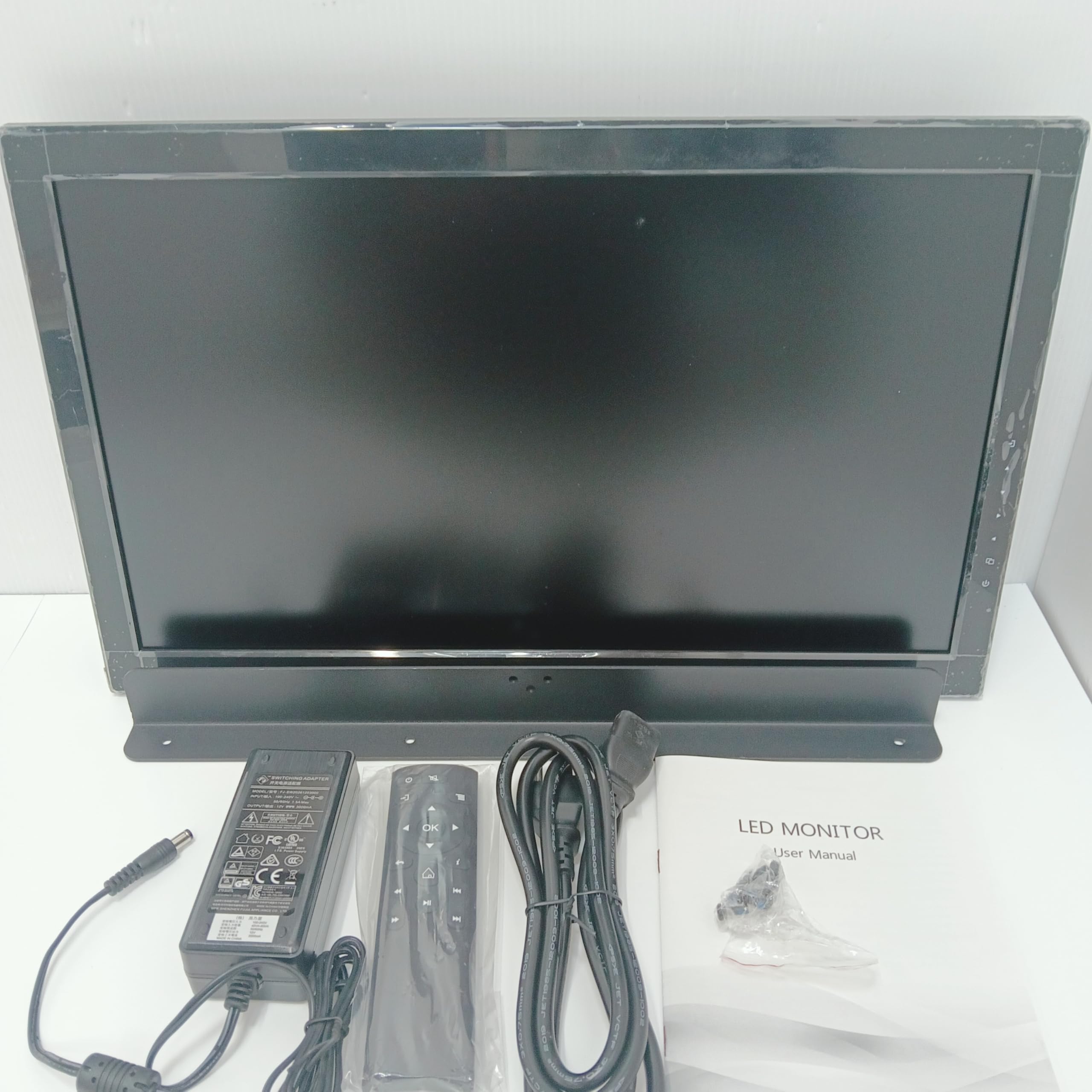 Amazon.co.jp: 18.5インチ LED モニター リモコン付き 電源アダプター
