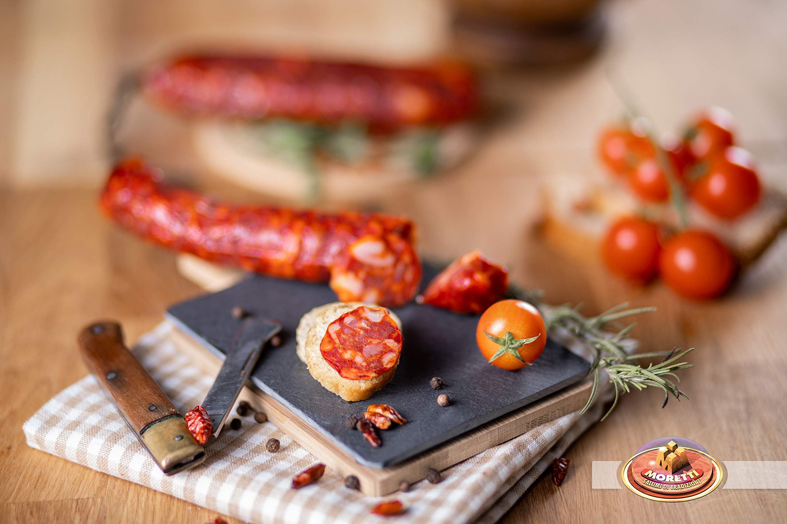 Moretti® Salchicha Artesana Condimentada | 600g / 700g Envasado al vacío 2 Paquetes | Salami Puro De Cerdo | Chile de Calabria orgánico sin OMG | (Picante)
