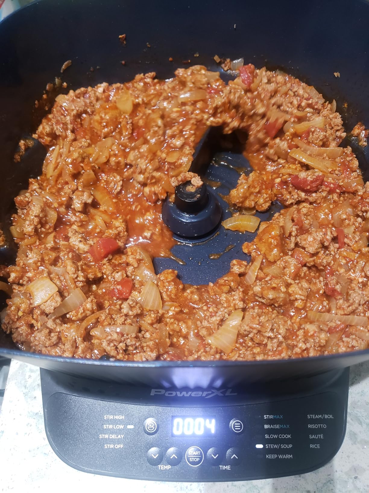 STIRMAX DELUXE 7.5 Quart Digital Multi-Cooker with Automatic Paddle to Stir and Shred. 9 in 1 programmable presets to Sauté. Sear. and Brown Food Before Simmering – Accessories. Skillet. & Cookbook photo review