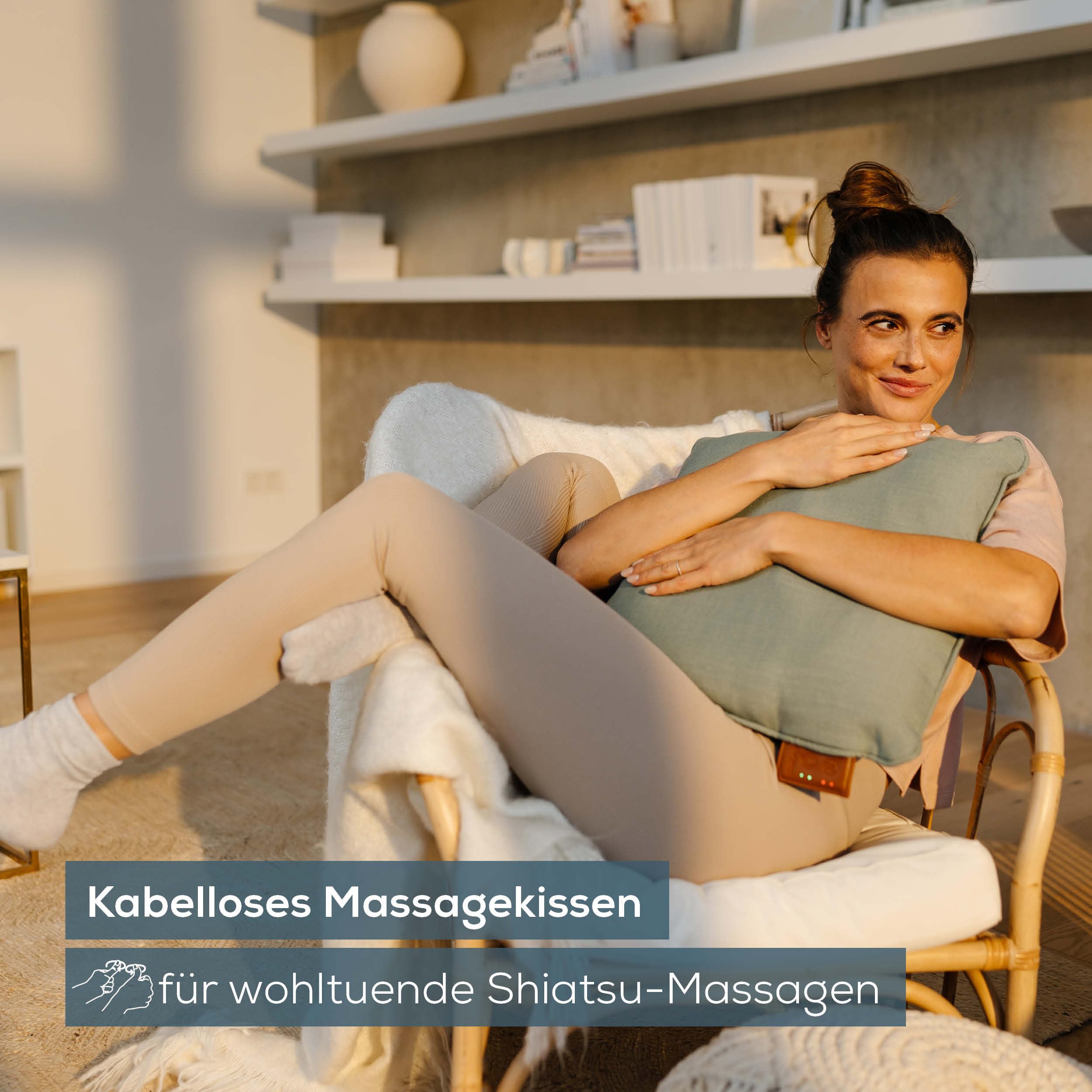 Beurer MG 139 Akku-Massagekissen mit Wärmefunktion, kabelloses Shiatsu-Massagekissen, zuschaltbare Wärme, hergestellt aus recyceltem Material, Maschinenwaschbar, Abschaltautomatik, 40 x 40 cm, Mint