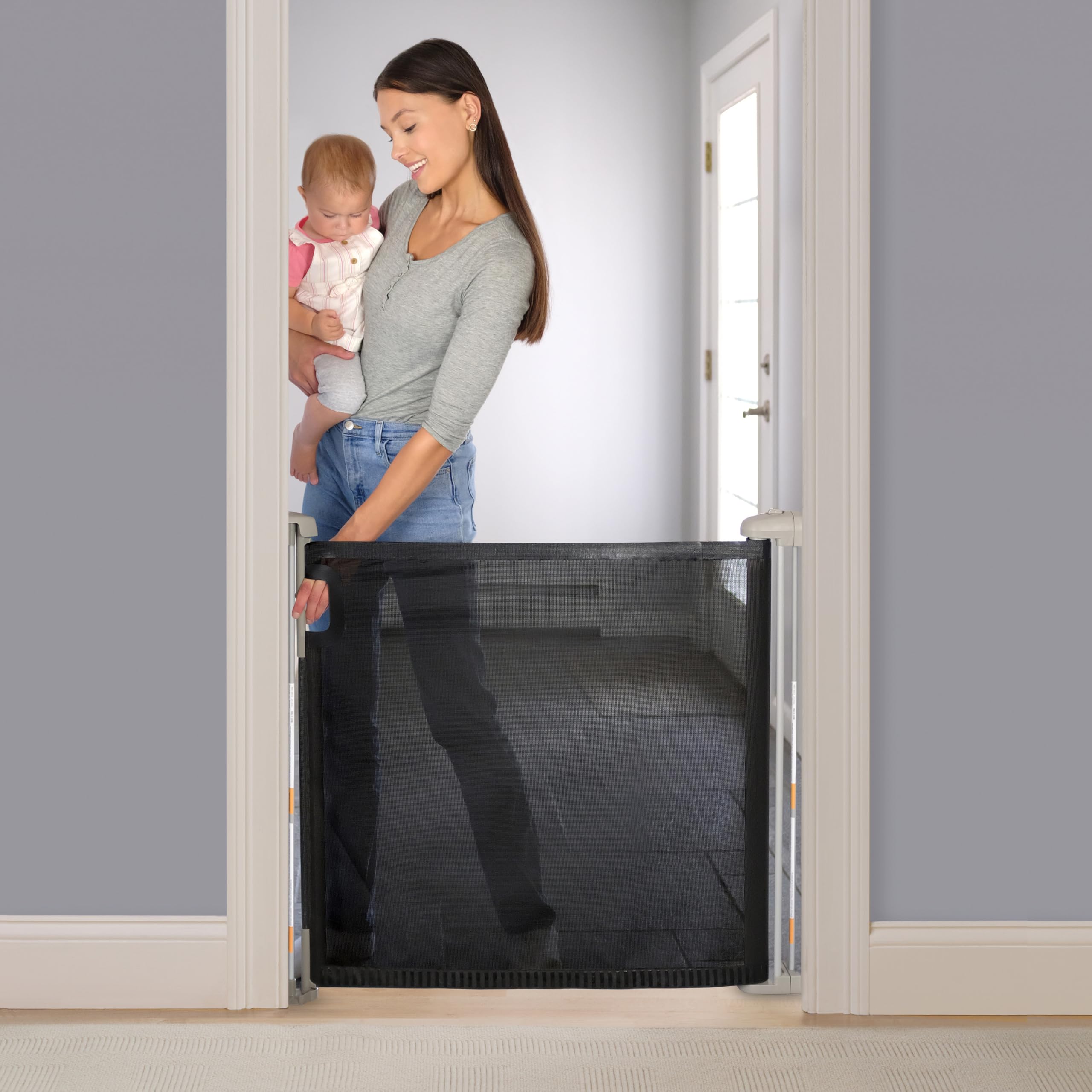 Ingenuity Thruway Serie 52W - Puerta retráctil para bebé con Malla Plegable, Puerta de Escalera para bebés y Perros, se Adapta a Aberturas de hasta 52 Pulgadas de Ancho, 30 Pulgadas de Alto, Puerta