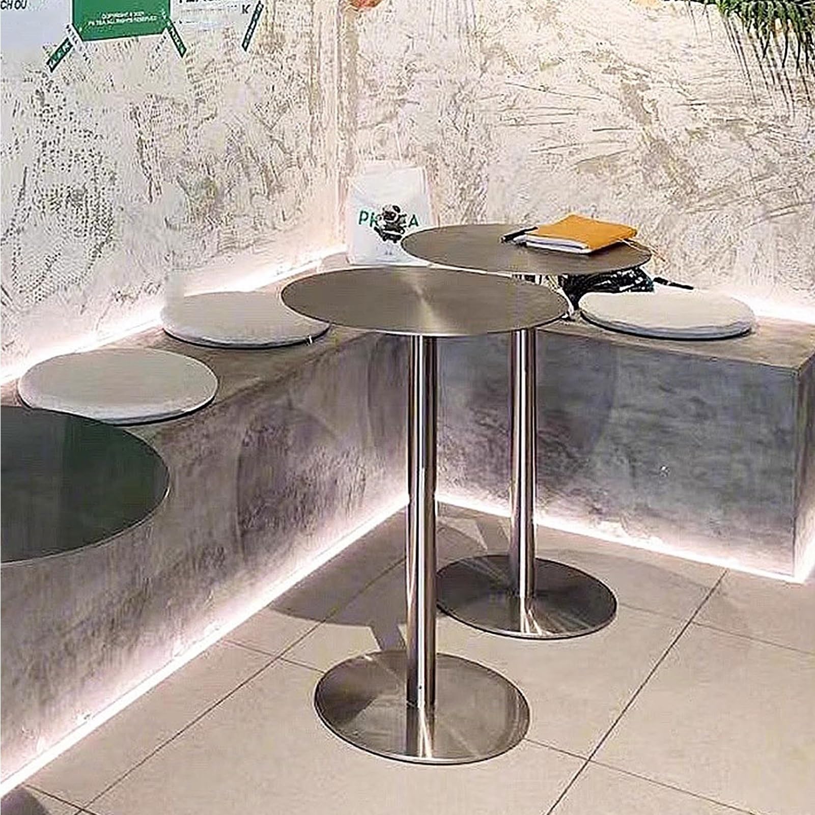 Tavolo Da Bar Rotondo In Acciaio Inox - Alto, Compatto, Con Base Stabile, Per Interno Ed Esterno, Design Moderno