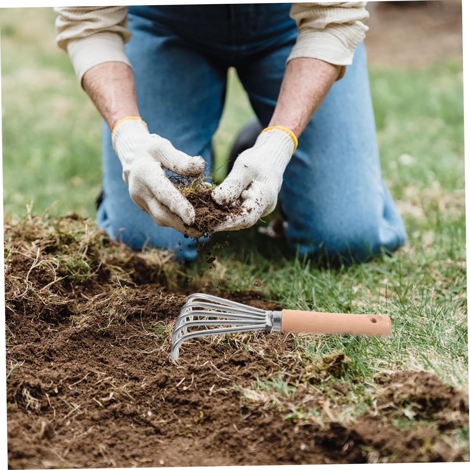 Tofficu 3 Stück Handrechen mit Holzgriff Kleiner Gartenrechen für Bodenlockerung Unkrautentfernung und Pflanzarbeiten Vielseitiges Gartenwerkzeug für Garten und Strand Ergonomisch und