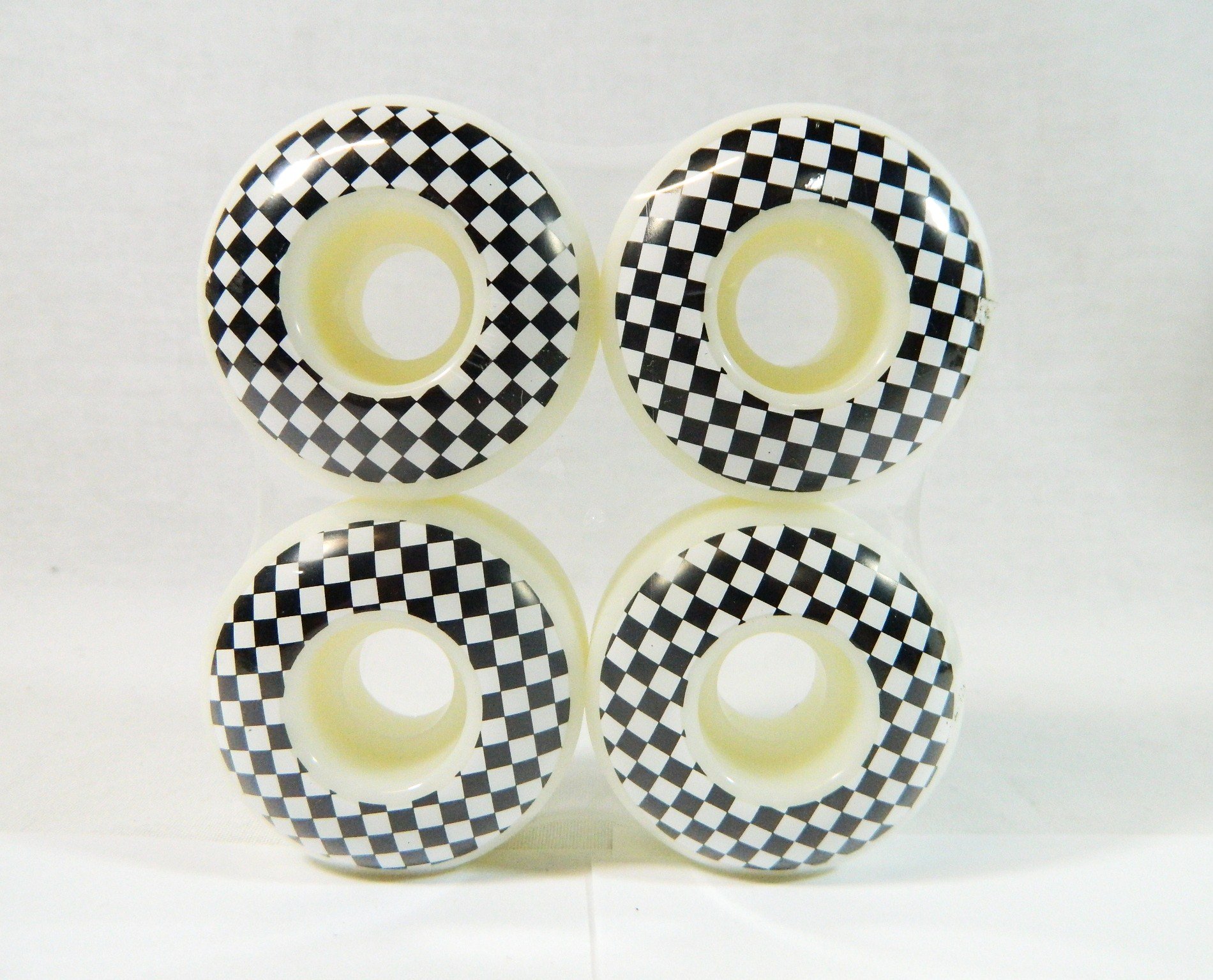 Blank 52mm x 31mm Pro Graphic Skateboard Wheels (Checkered White)