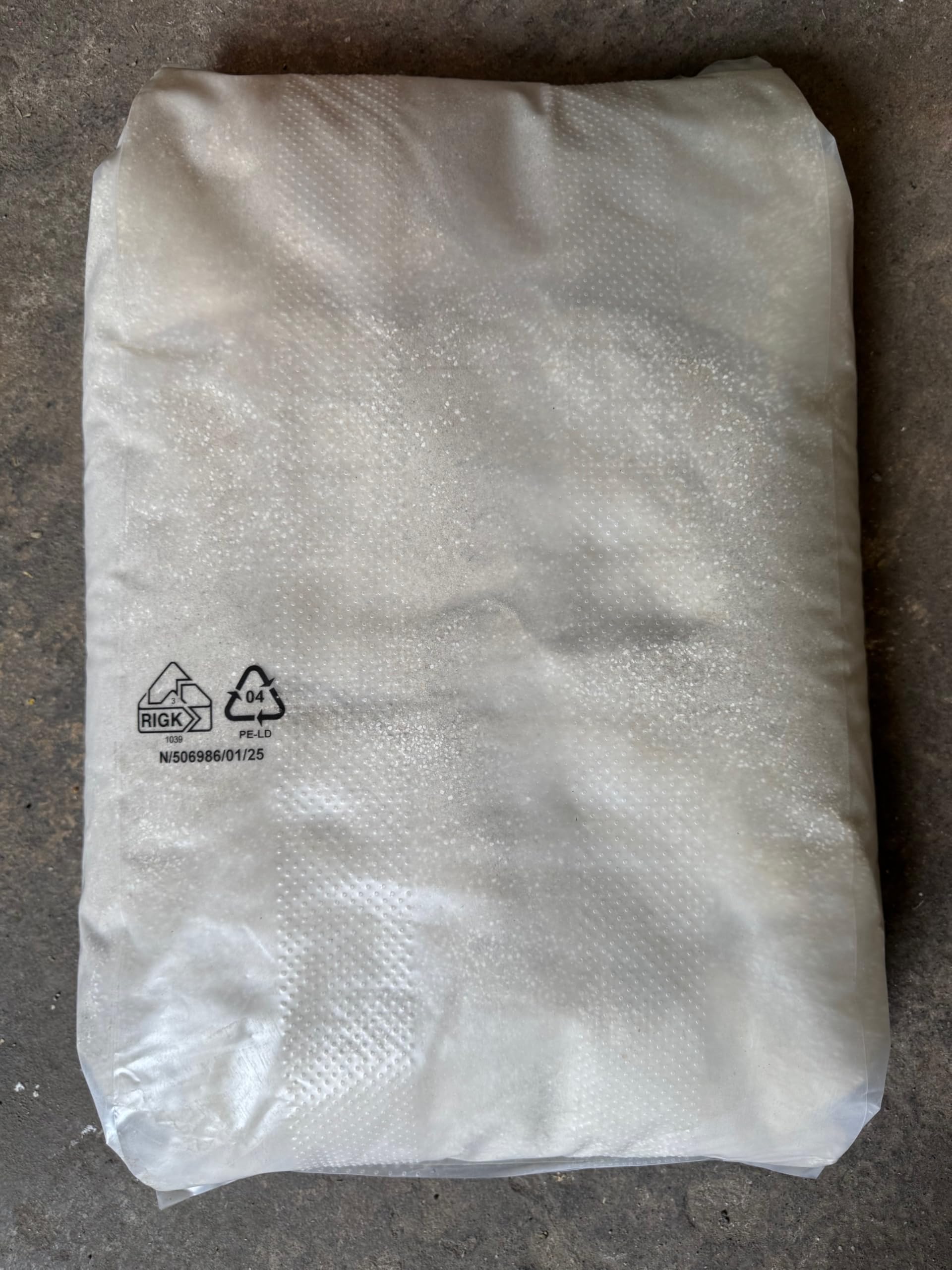 Vogelsand mit Kalk & Anis 25 kg – Badesand für Kanarienvögel, Wellensittiche, Papagein & Hühner - natürliches, geruchsbindendes Einstreu, mit Muschelgrit zur Schnabel- & Krallenpflege