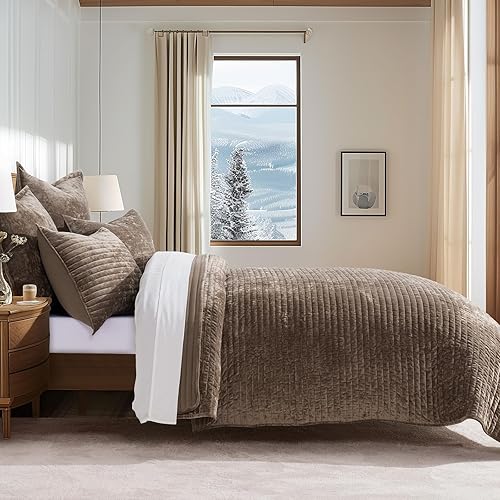 Miniatura 112 de EVERGRACE Velvet Quilt Set King Size, Luxurious Soft Striped Channel Bedding Set, Lightweight Velvet Comforter for All Season, Oversized Bedspread