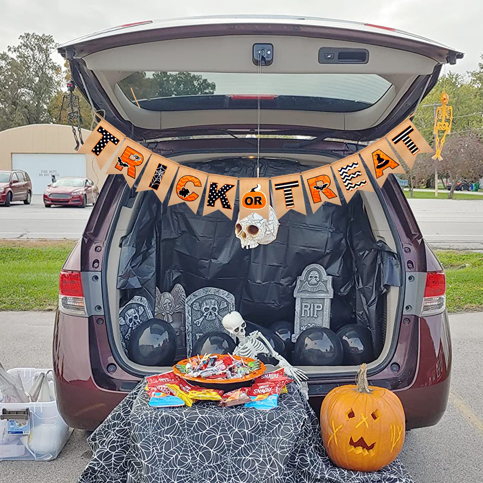 "Trunk Or Treat" Halloween Burlap Banner - Pre-Assembled Bunting For Car Parade & Fireplace Decor