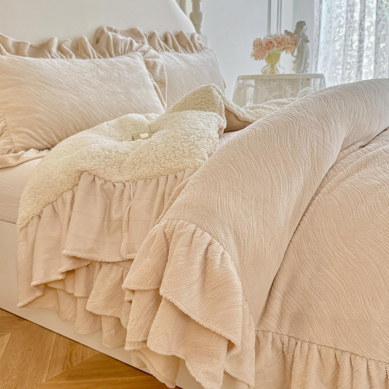 Fluffy Sherpa Comforter Set King,Super Soft Fleece Beige Ruffle Bedding