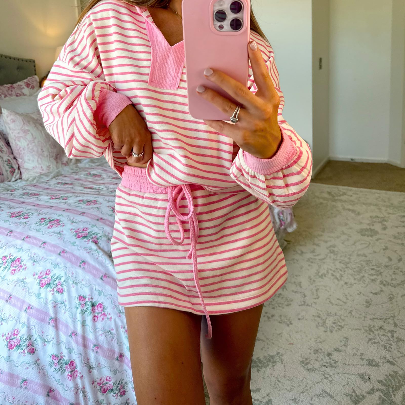 Sexy outfit Damski zestaw w paski Bluza z długim rękawem i dopasowana spódnica ze sznurkiem Casual 2-częściowy zestaw odzieży codziennej Streetwear