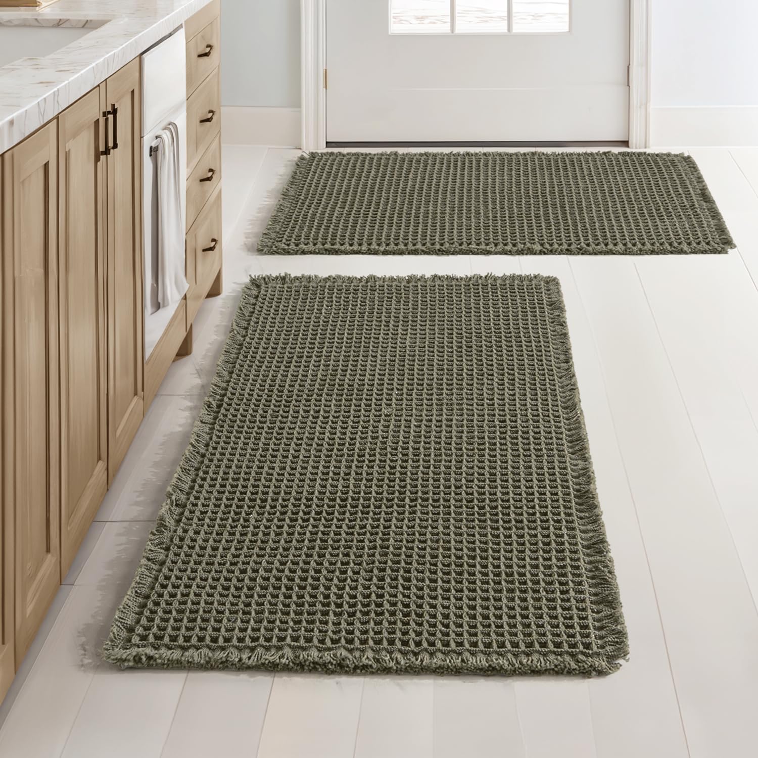 MIULEE Set of 2 Waffle Bathroom Rugs, Super Absorbent Non Slip Bath Rugs, Washable Bath Mats with Tassels, Ultra Soft Rubber Backed Shower Mats for