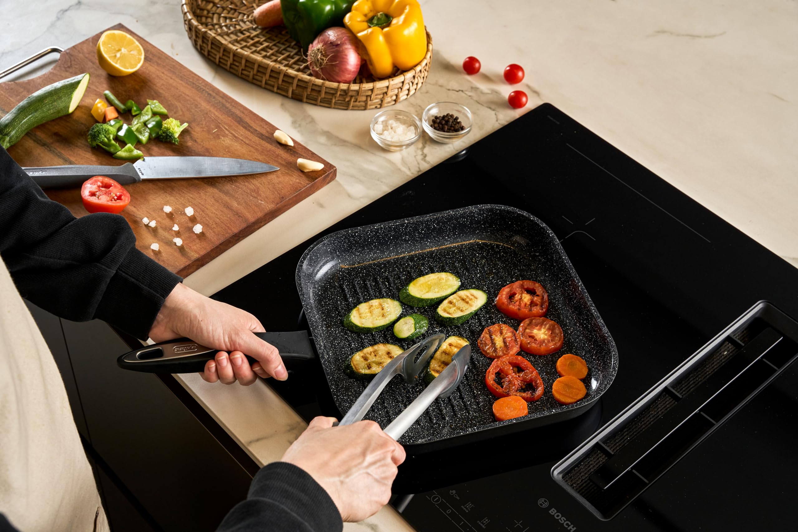 Zyliss Ultimate Sartén Grill Antiadherente de Cerámica 26x26 cm, sin PFOA | Apto para inducción y horno, No Tóxica para cocina saludable, Apto para lavavajillas, aluminio forjado, garantía de 10 años