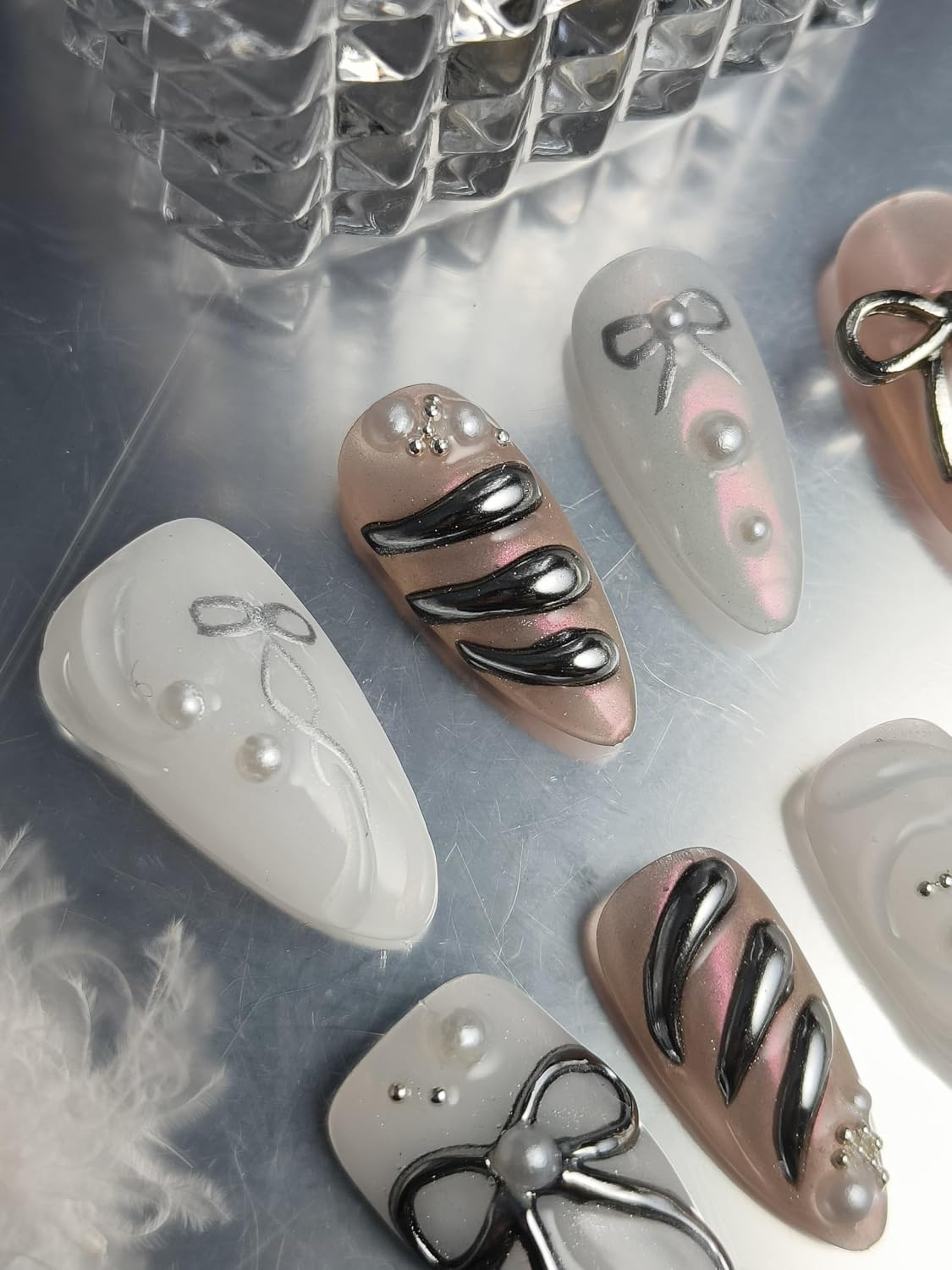 Retro Dream Butterfly Series Nail Art, handcrafted false nails, and elegant, simple fairy-style nail charms. press on halloween nails,impress press on nails halloween,long lasting press on nails (M)
