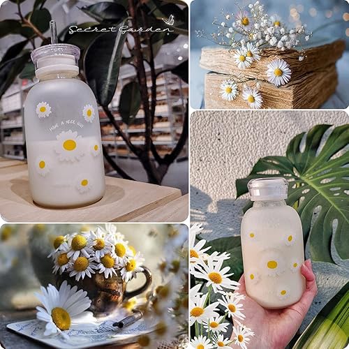 Miniatura 3 de Milk Juice - Lindas botellas de agua estéticas lindas para mujeres, botella de agua portátil de vidrio esmerilado Kawaii Little Daisy con popote y 2