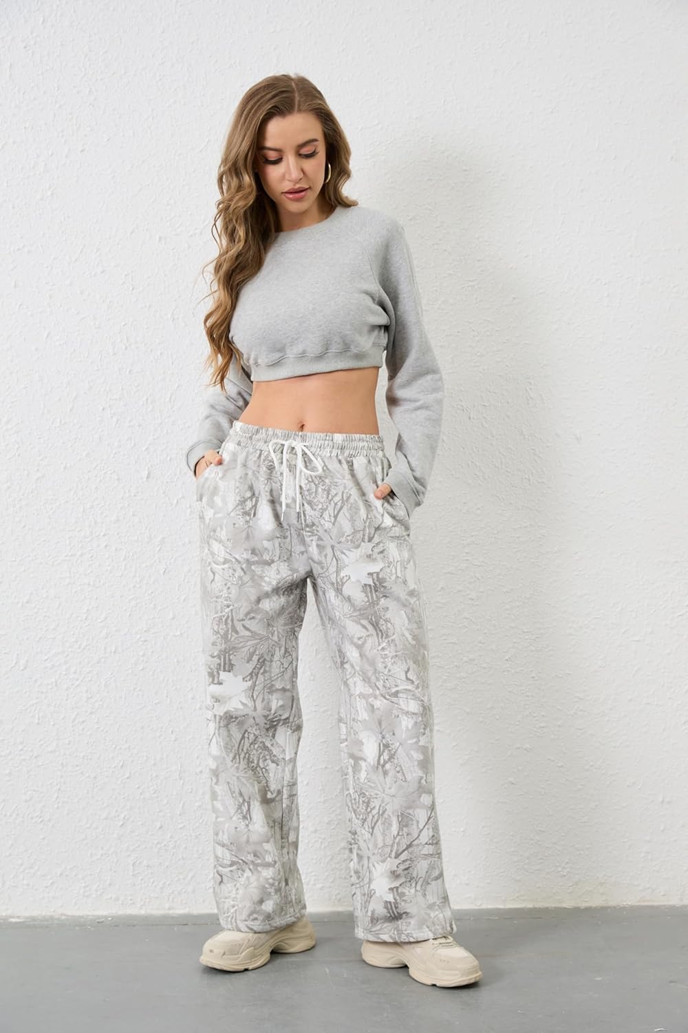 Camo Pants Women Baggy Fleece Y2K Camouflage Cargo Pants High Waisted Wide Leg Drawstring Jogger Sweatpants - Image 5