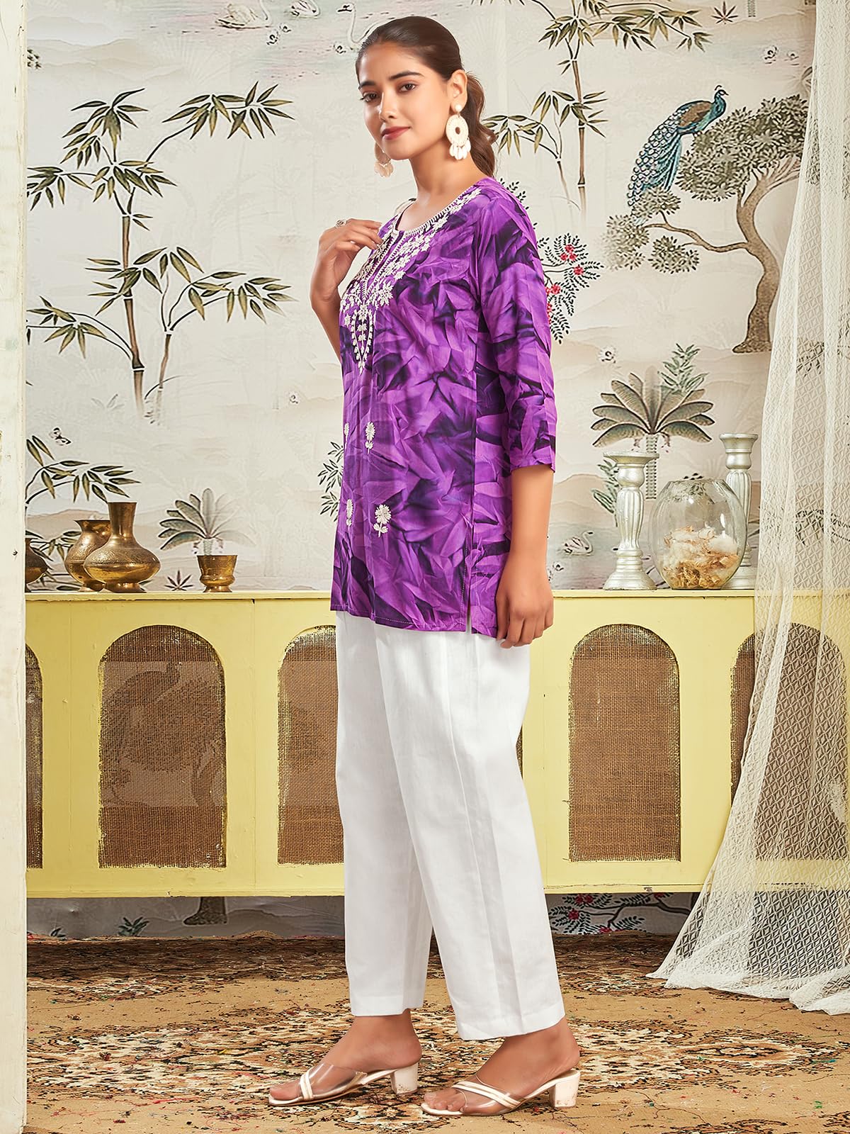 Sanisa Women's Rayon Chikankari Embroidery Short Straight Kurti (479K287N-M_Purple6)