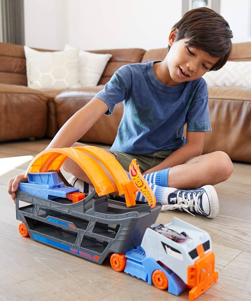 Hot Wheels Stunt & Go Track Set, packaging may vary : Amazon.co.uk: Toys &  Games