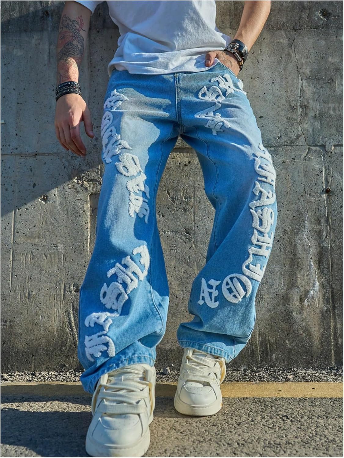 Men's Letter Patch Jeans High Waisted Wide Leg Denim Pants Goth Jeans with Pockets Streetwear - Image 5