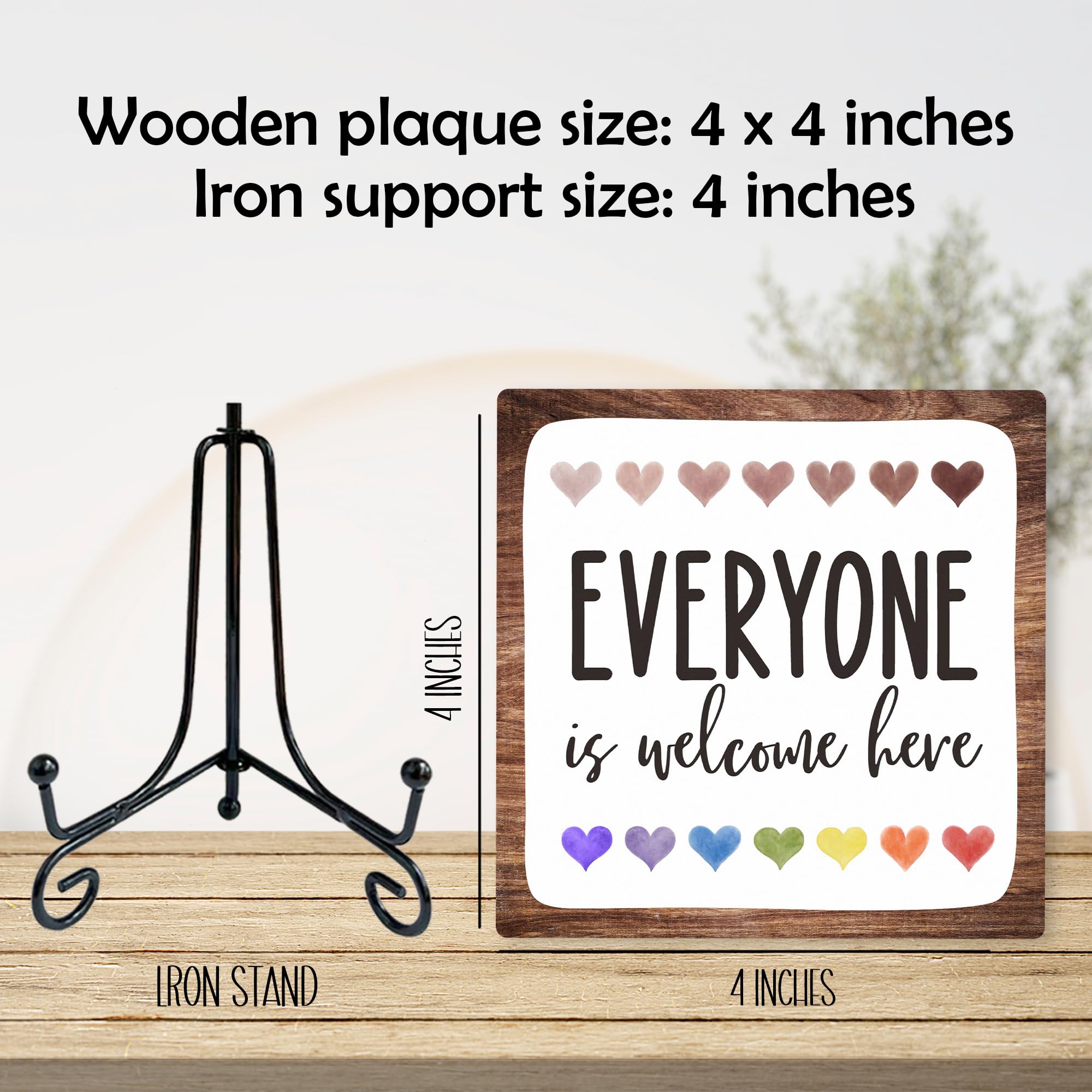 Decorazione in legno ispiratrice da 10,2 cm, con scritta in lingua inglese "Everyone Is Welcome Here", targa in legno con 1 supporto in metallo, decorazione rustica da scrivania per casa, ufficio,