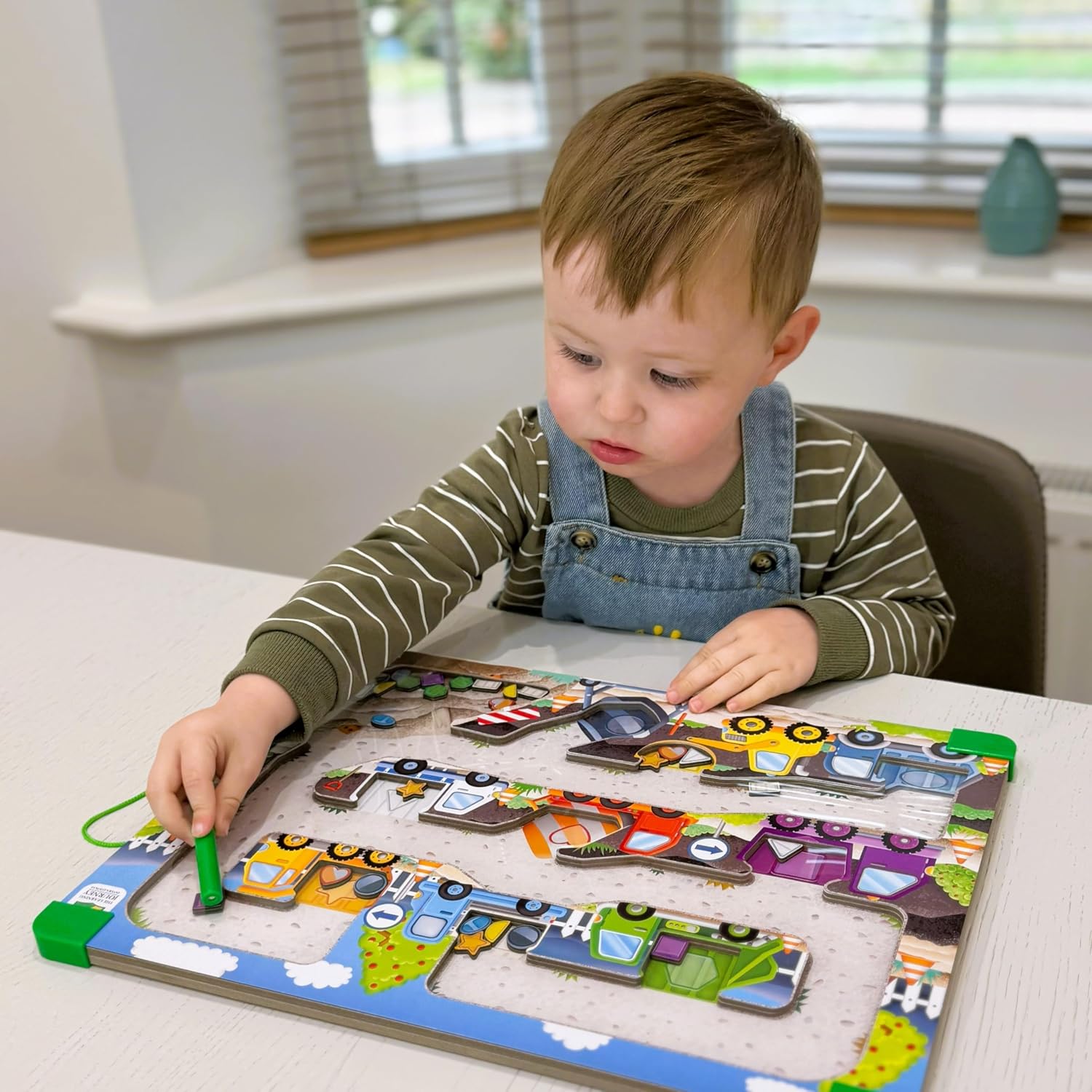 Sort & Learn Magnetic Puzzle - Shapes (NEW) image 4