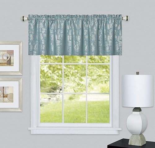 Cenefa de ventana recta de algodón Cottage. 58 x 17 pulgadas. Tela jacquard de medio algodón y medio poliéster. Añade un poco de elegancia cálida a