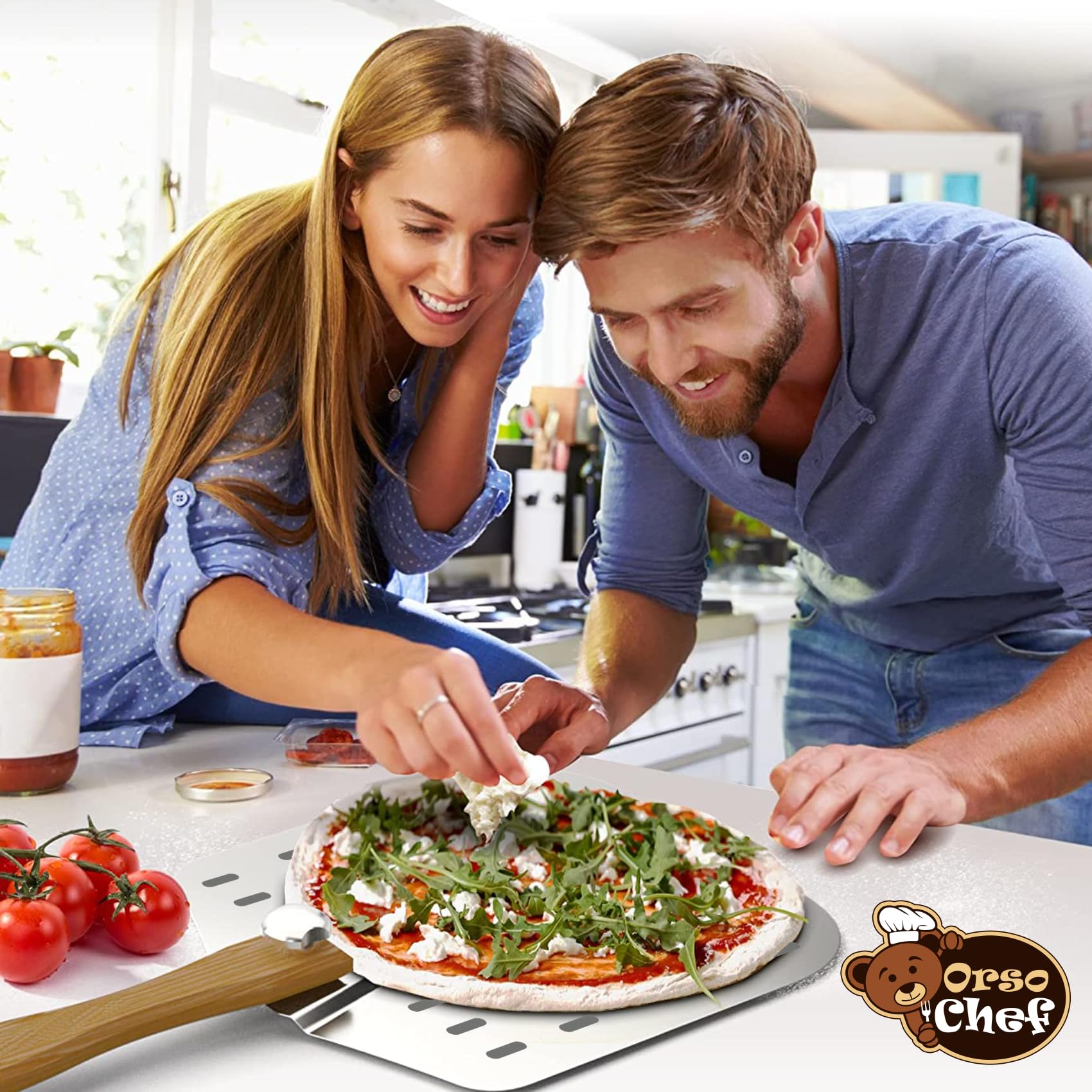 Antech Pala para Pizza Perforada de Aluminio Maxi con Mango Plegable – Perforación Profesional para Horneado Perfecto – Hasta 4 kg – Ideal para Hornos Caseros, Pizzerías y Panaderías