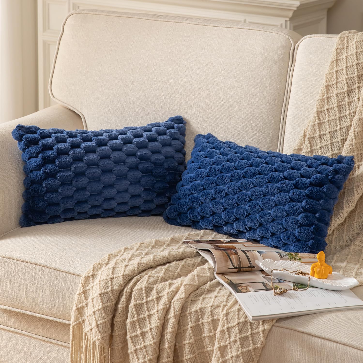Mandioo Pack of 2 Navy Blue Super Soft Plush Decorative Cushion Covers 12x20 inch 30x50 cm Wool Velvet Throw Pillow Covers cases Faux Fur fluffy Couch Sofa Bed Livingroom - Image 2