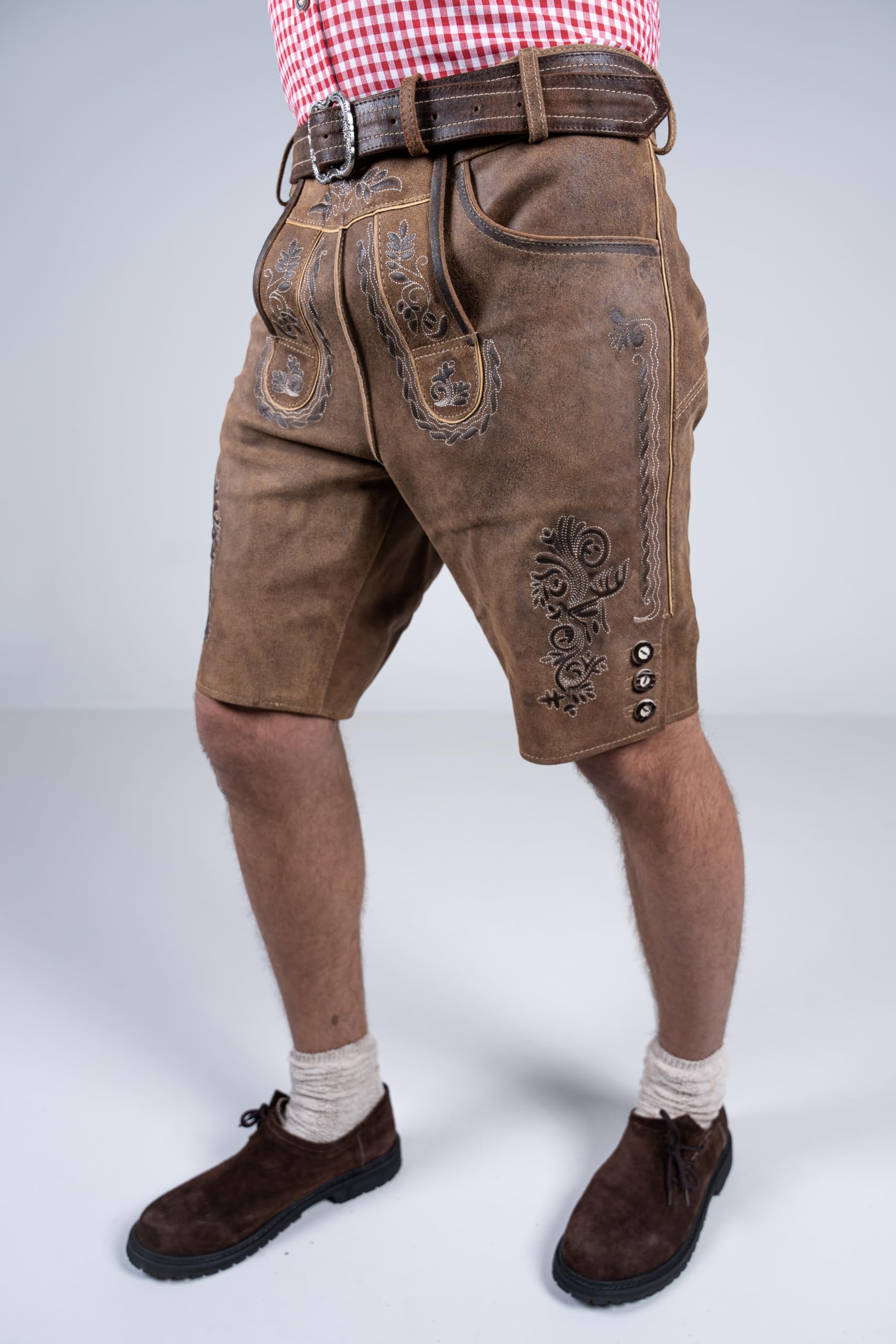 Edelnice Trachtenmode Bayerische Traditionelle Kurze Lederhose Thomas mit passendem Trachtengürtel Gr. 44-68