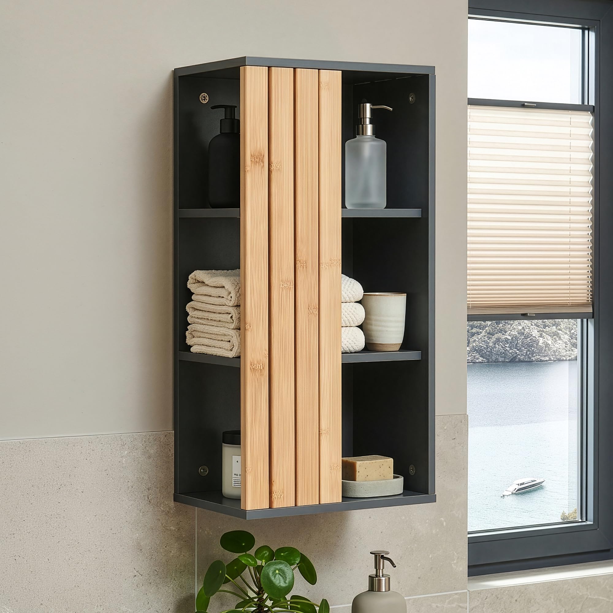 [en.casa] Mobiletto da Parete per Bagno a 3 Ripiani Armadietto Sospeso a Muro con Vani Aperti e Frontale in Bambù 60 x 30 x 20 cm Mensola Pensile per Ingresso Corridoio - Grigio Scuro/Naturale