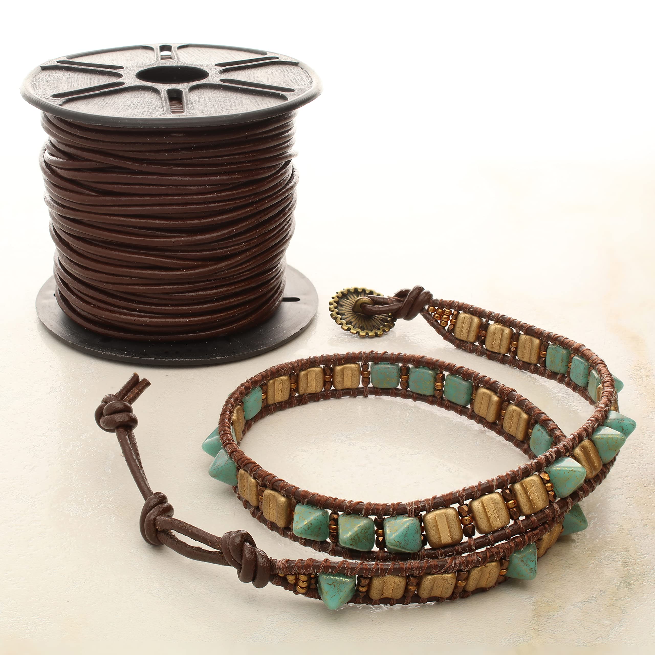 The Beadsmith Skórzany sznurek, naturalny, szpula 5 mm, 9,144 metrów, indyjskie skórzane stringi, idealne do zaplatania, koralików, naszyjników, cienkiego sznurowania, akcesoriów do włosów i tworzenia