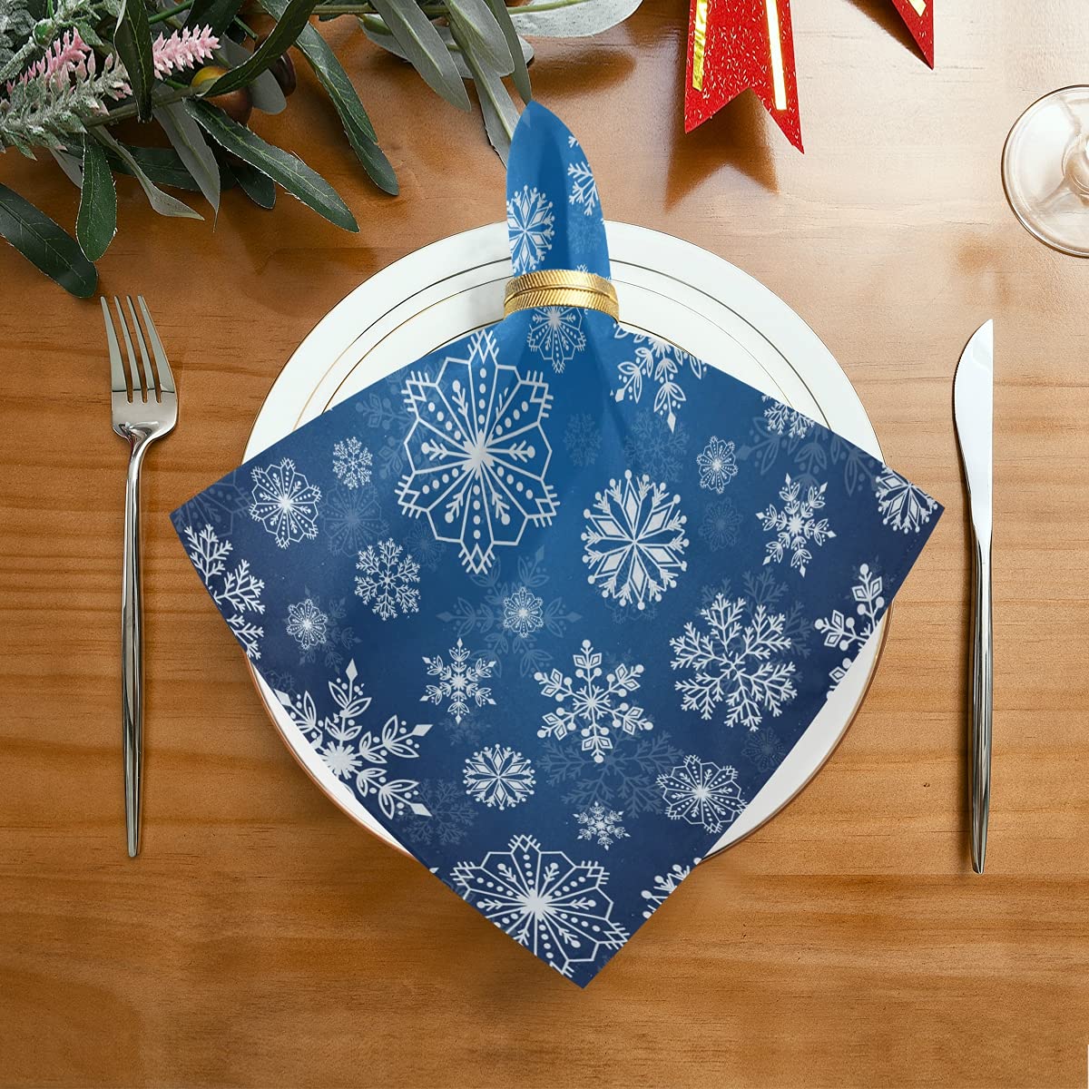 ALAZA Winter Snowflake Blue Cloth Napkins Dinner Napkins Set of 6,Reusable Table Napkins Washable Polyester Fabric for Cocktail Party Holiday Wedding Home Decorative