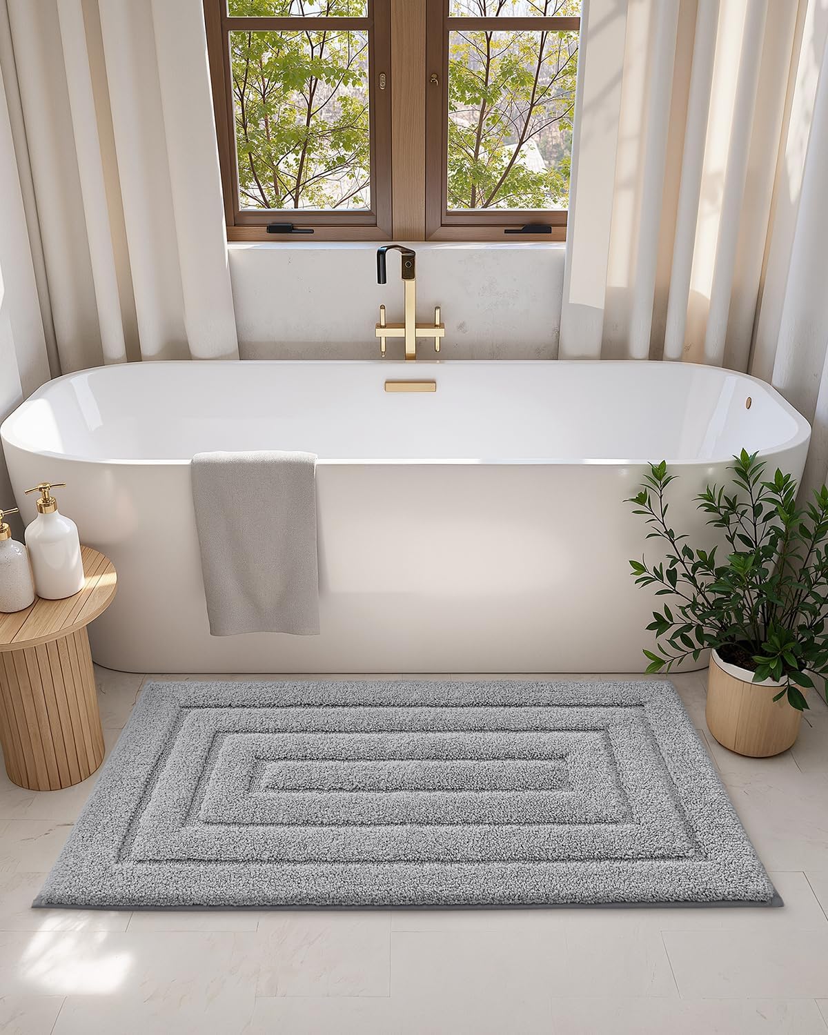 Color&Geometry Long Bathroom Rugs Non Slip Washable,Absorbent Bath Mat Quick Dry,Premium Microfiber Plush Bathroom Rug for Bathtub and Shower Floor,Grey,24"x43"