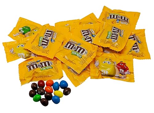 M&Ms - Bolsas individuales de chocolate con leche y maní de tamaño divertido, bolsa de pie resellable de 2 libras (aproximadamente 45 piezas)