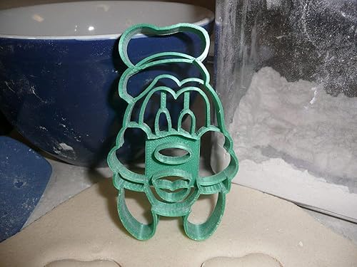 Miniatura 4 de PERRO AMIGO CON SOMBRERO VERDE TEMA MÁGICO Ratón Carácter de dibujos animados cortador de galletas hecho en Estados Unidos PR2890