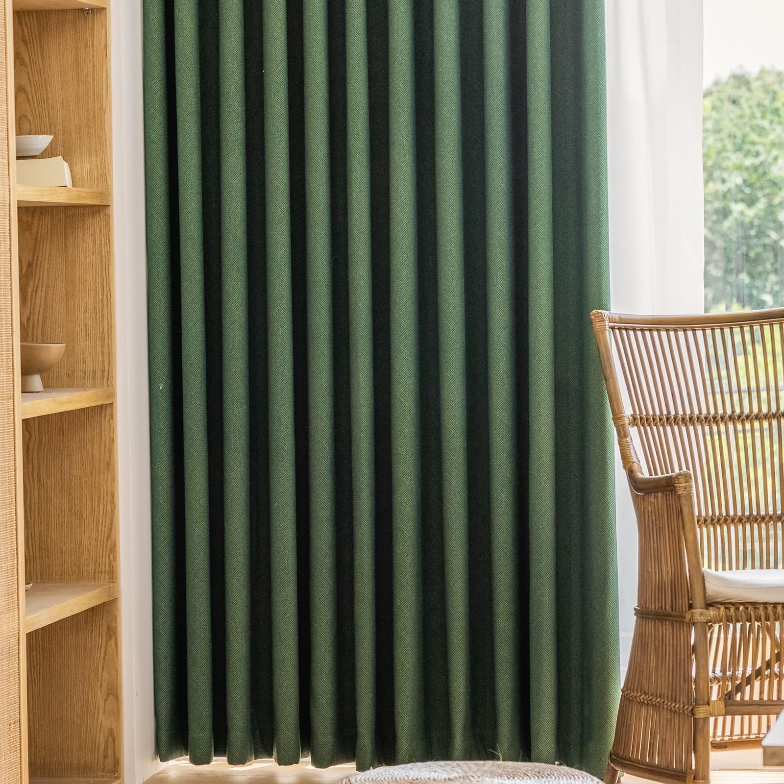 Rideaux occultants pour chambre d'enfant créant un espace de repos apaisant vert