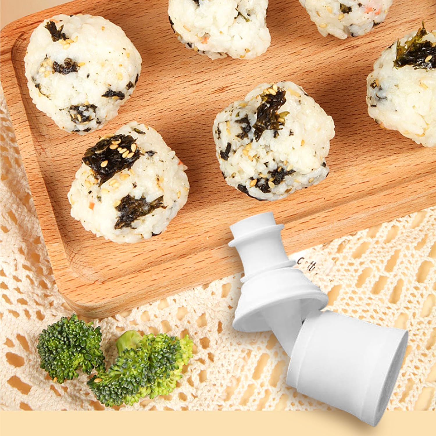 Produktbild von Set Mit 1 Stück Dreieckiger Plastik Sushi Reisbällchen Former Form Onigiri Form Set Küchenutensilien Transparentes Bento Zubehör